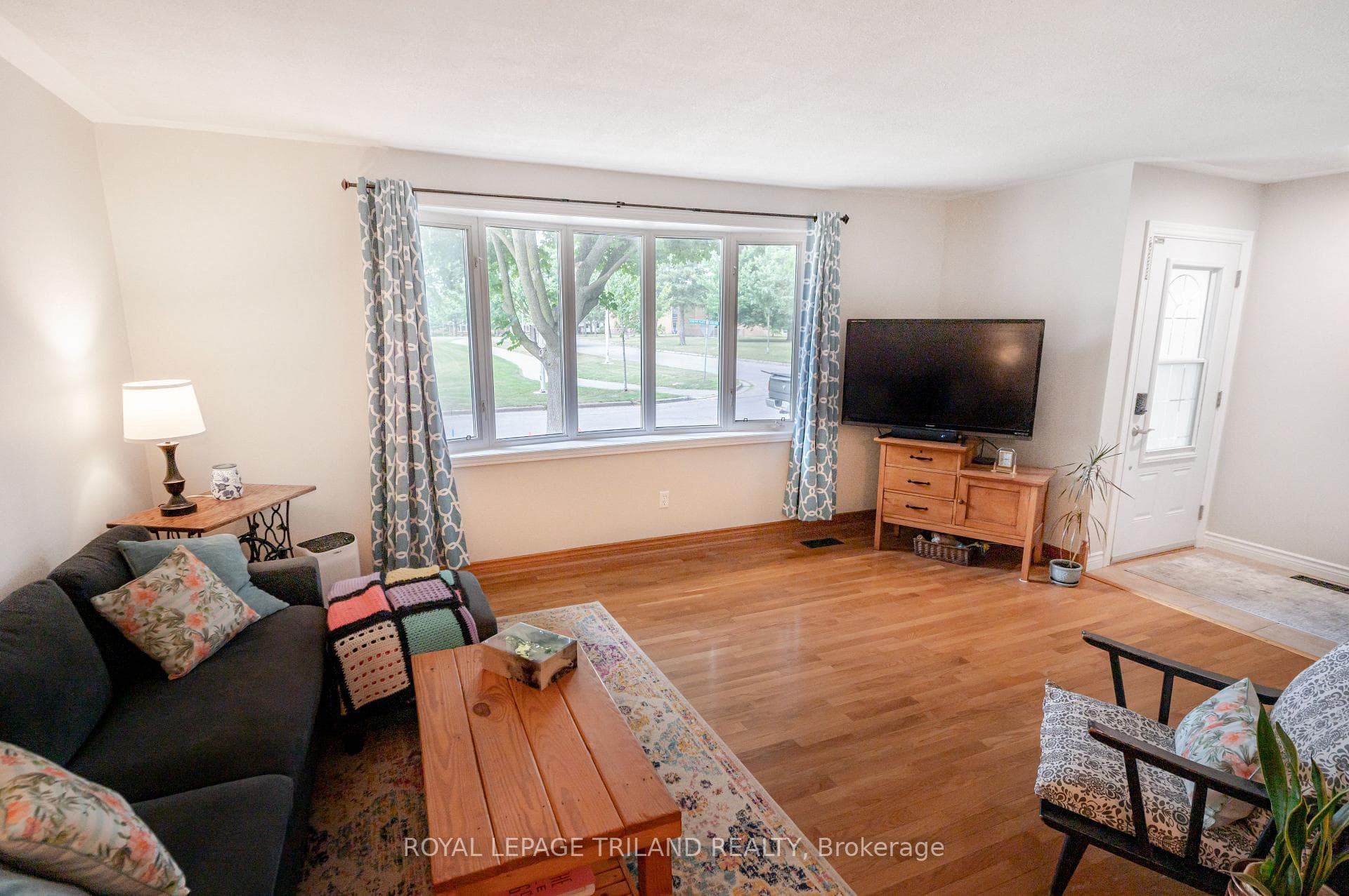 73 GENEVIVE Place photo 9