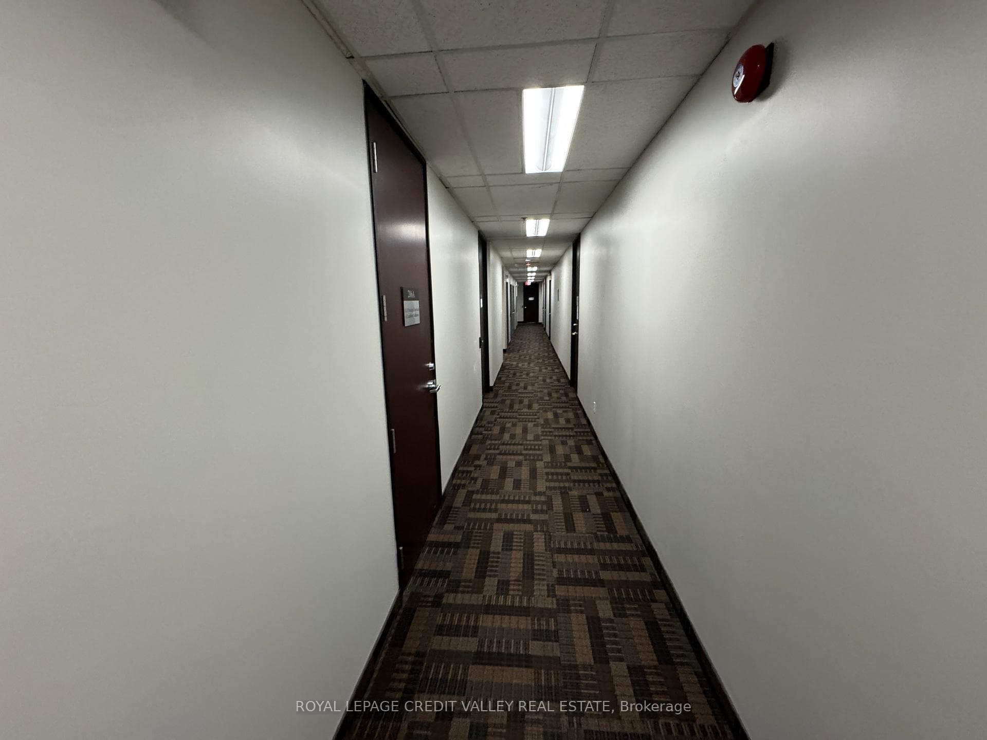 2800 Skymark Avenue Unit 205B photo 4
