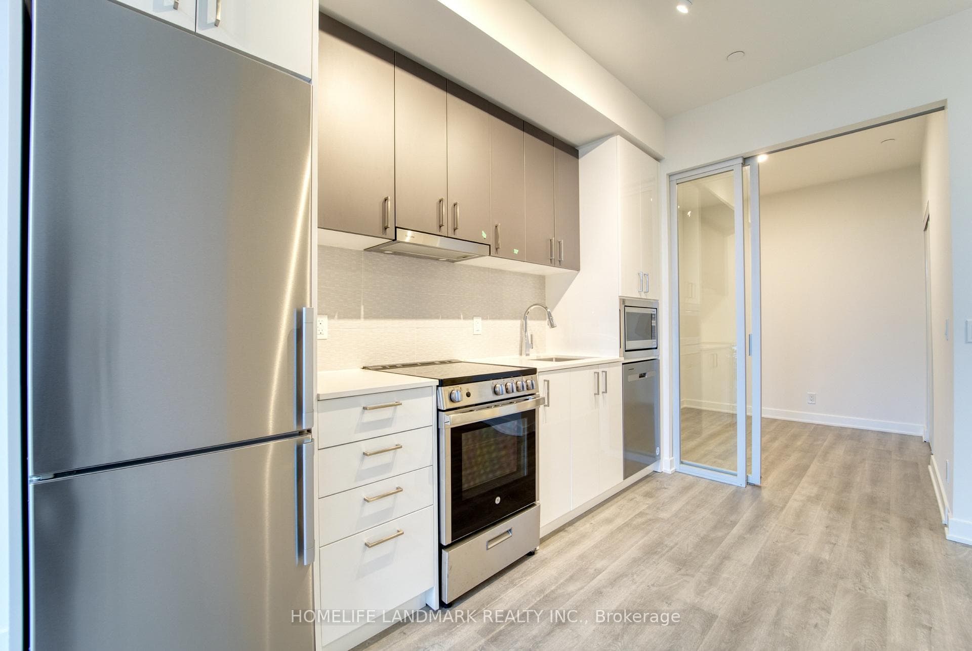 30 UPPER MALL Way Unit 714 photo 18