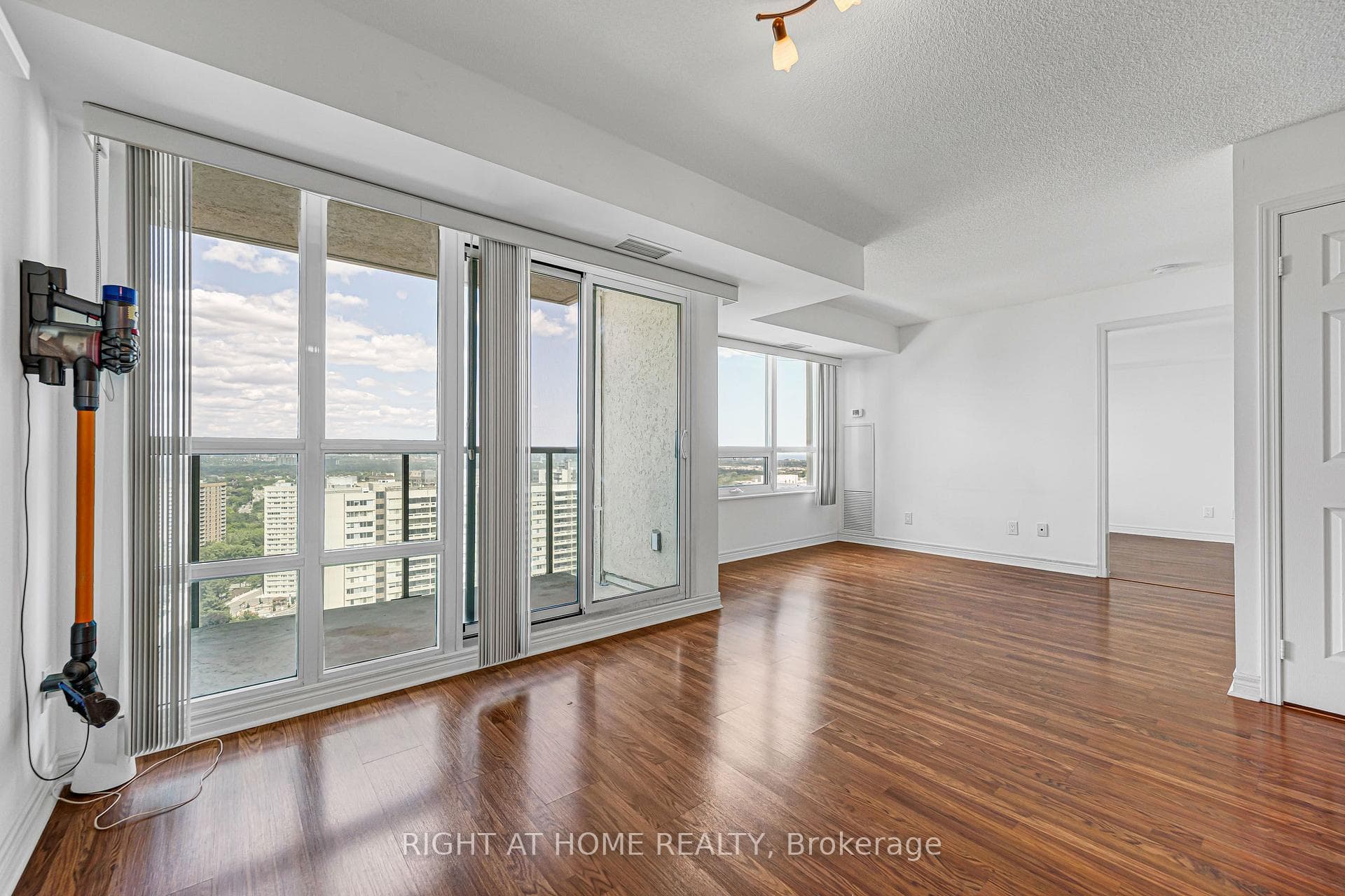208 Enfield Place Unit #2902 photo 20