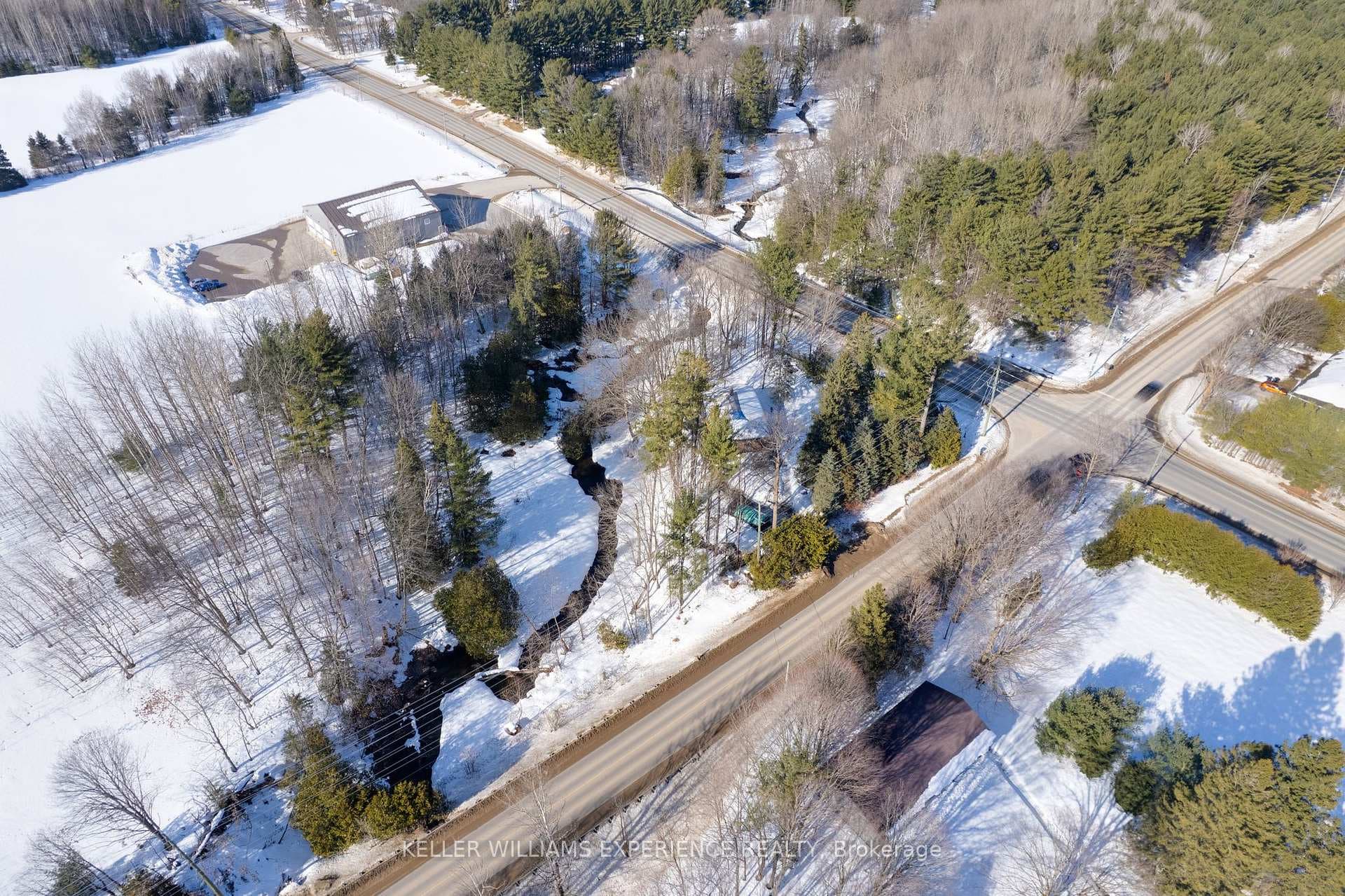 1010 Division Road photo 4
