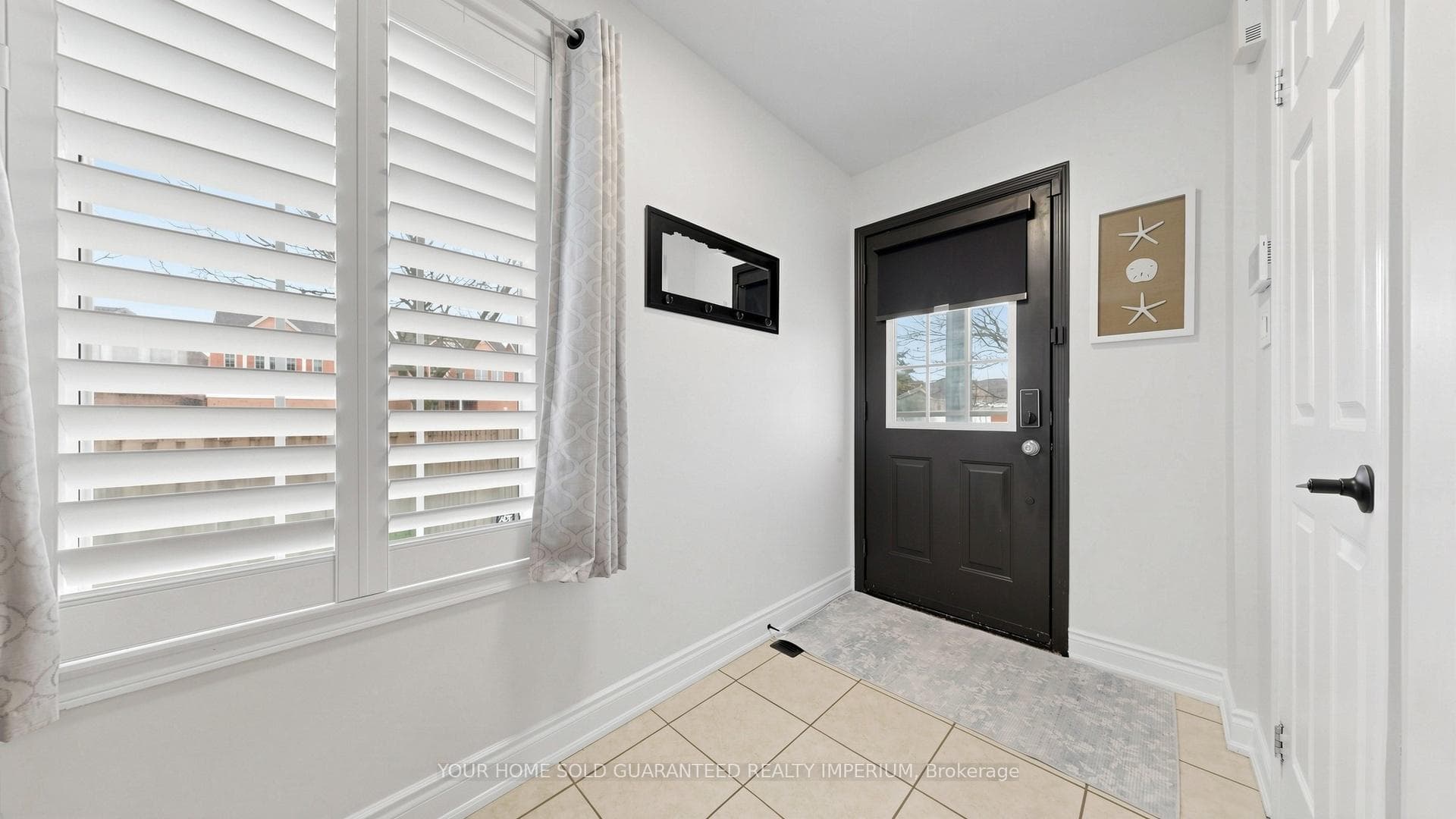 100 Madden Place photo 16