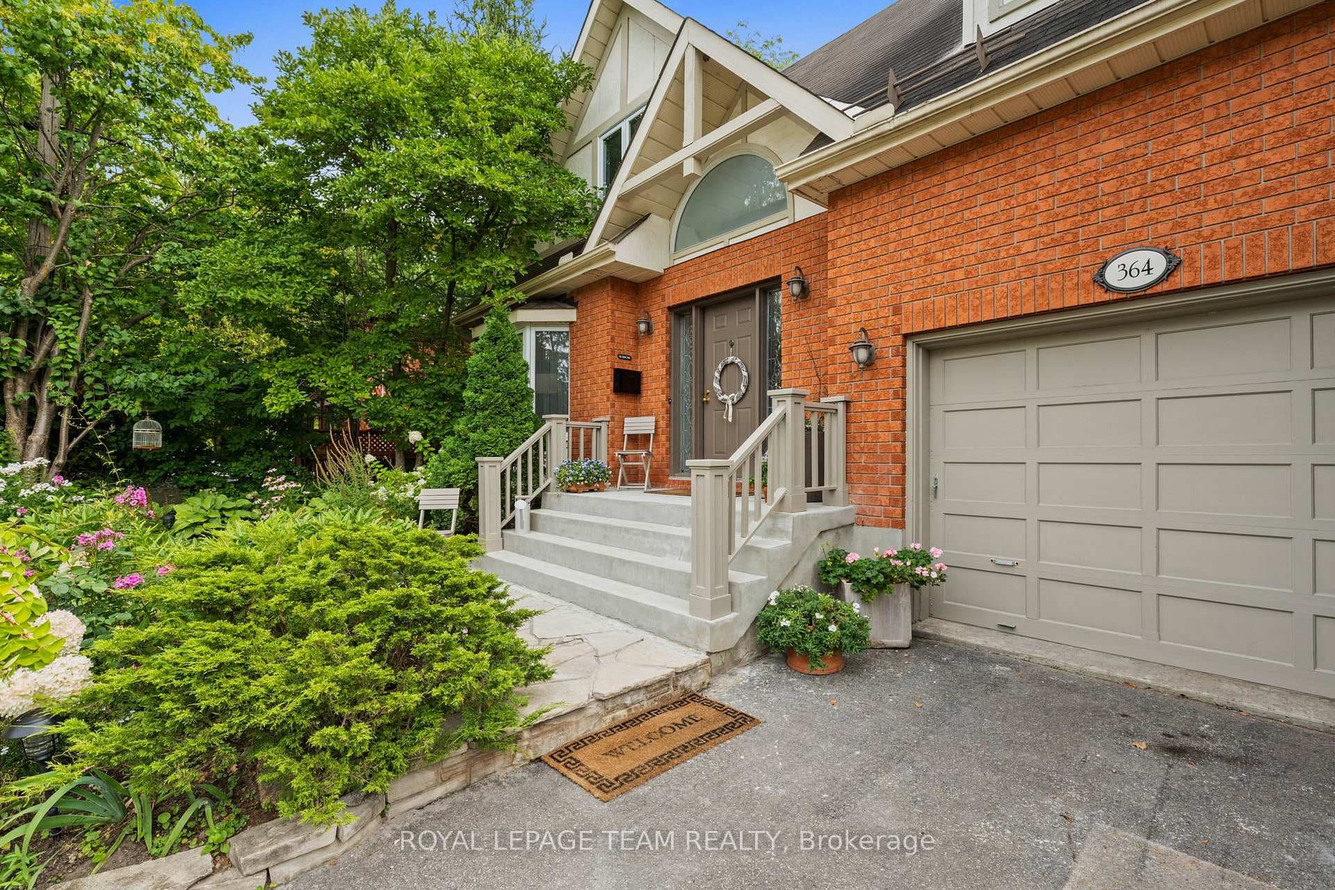 364 Avondale Avenue photo 3