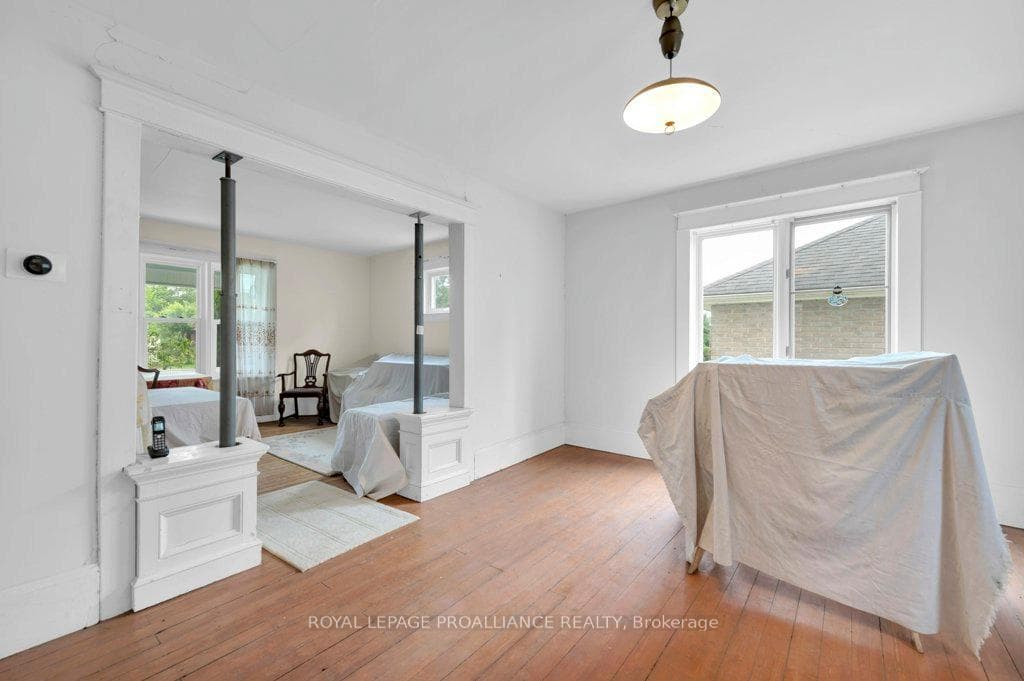264 Victoria Avenue photo 11