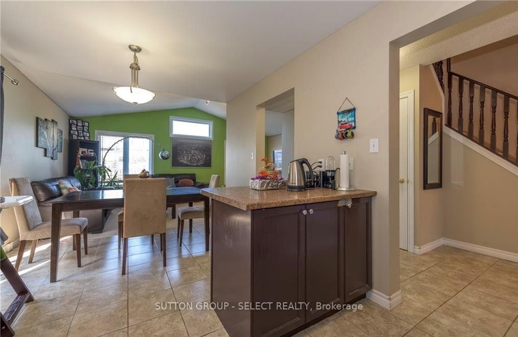 1610 Benjamin Drive photo 9