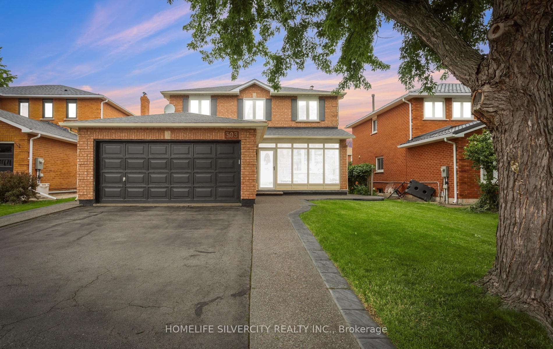 303 Hickory Circle photo 1