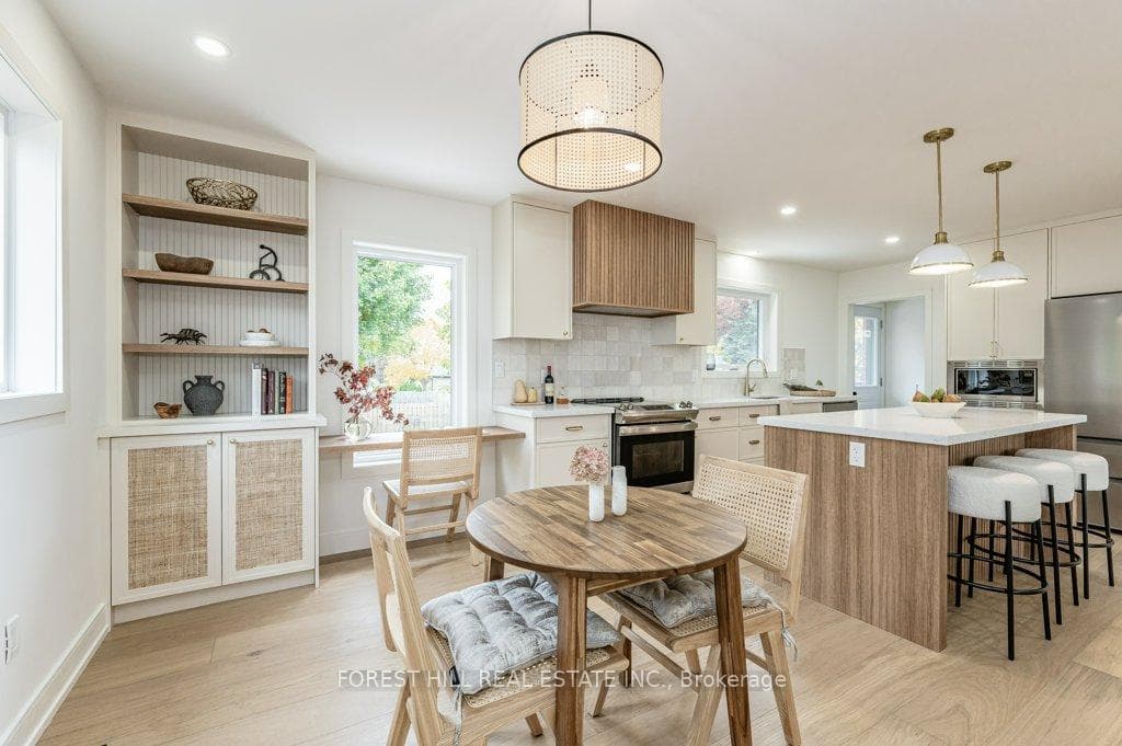 112 Queensway Drive photo 8