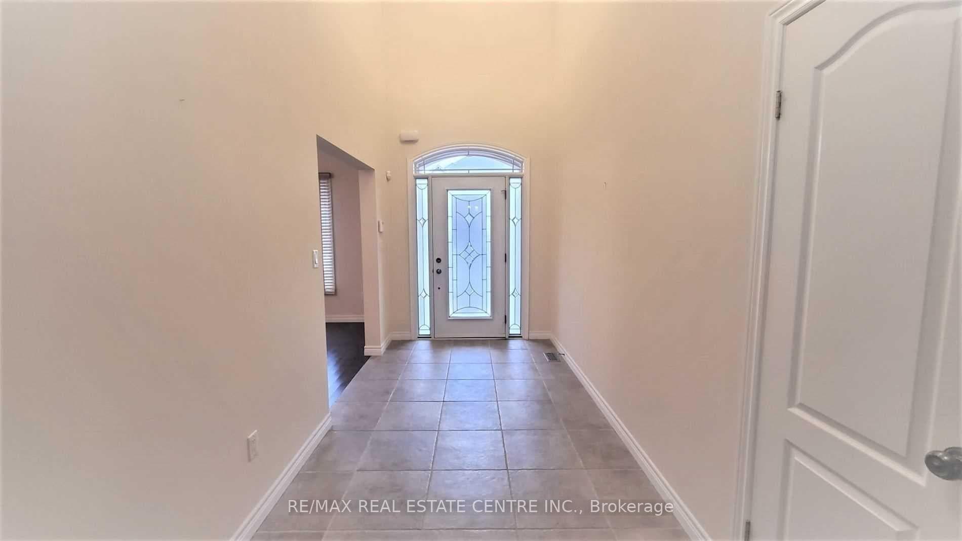 15 Sasha Court Unit (Upper Portion) photo 2