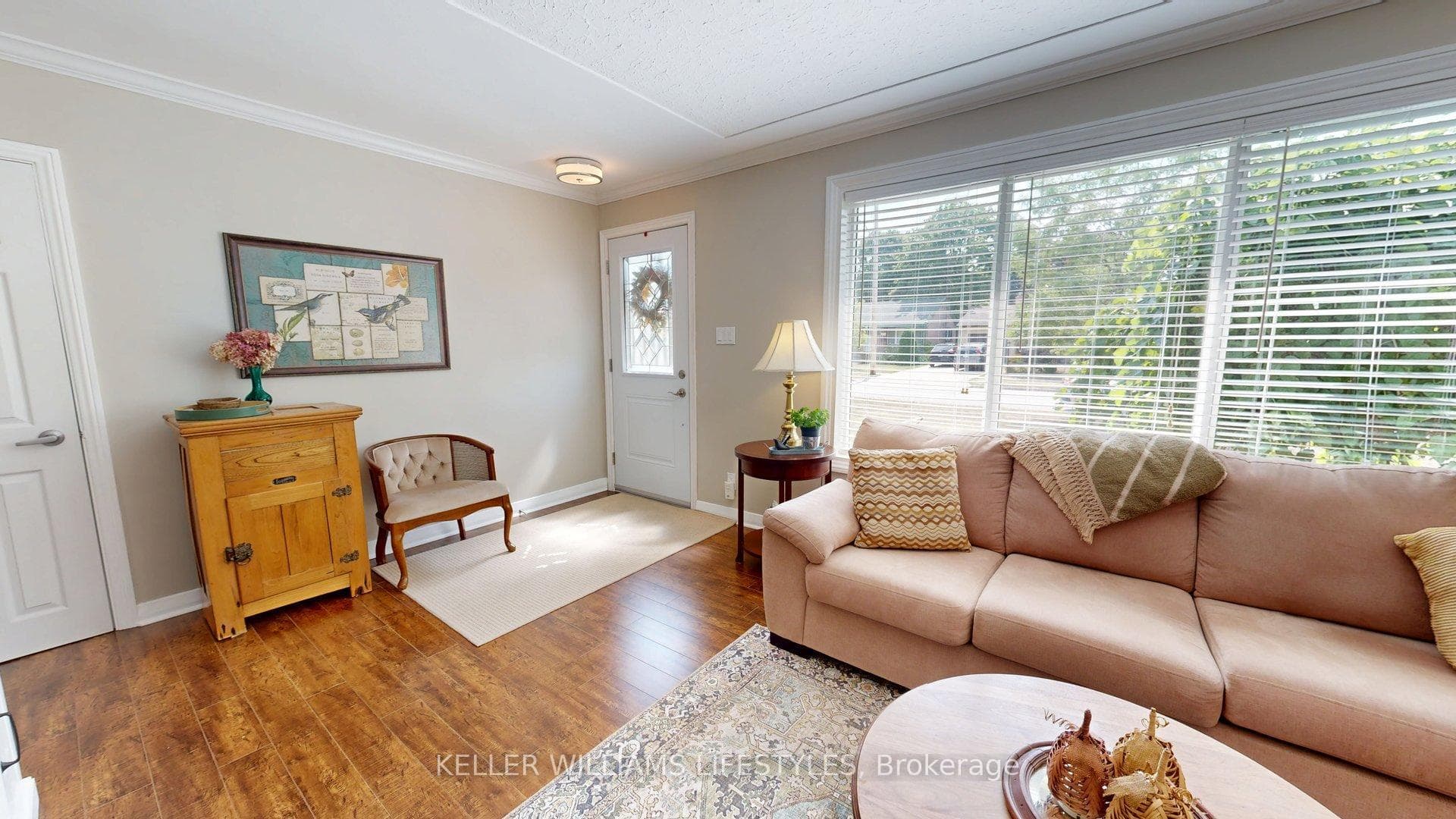380 Regal Drive photo 6