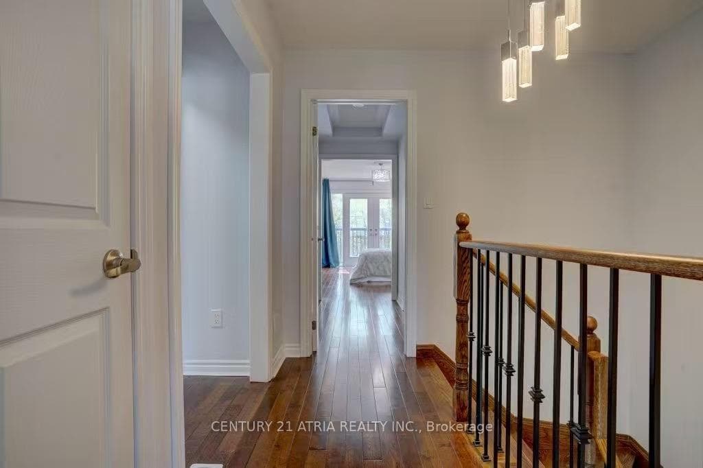 43 Gamble Glen Crescent photo 2