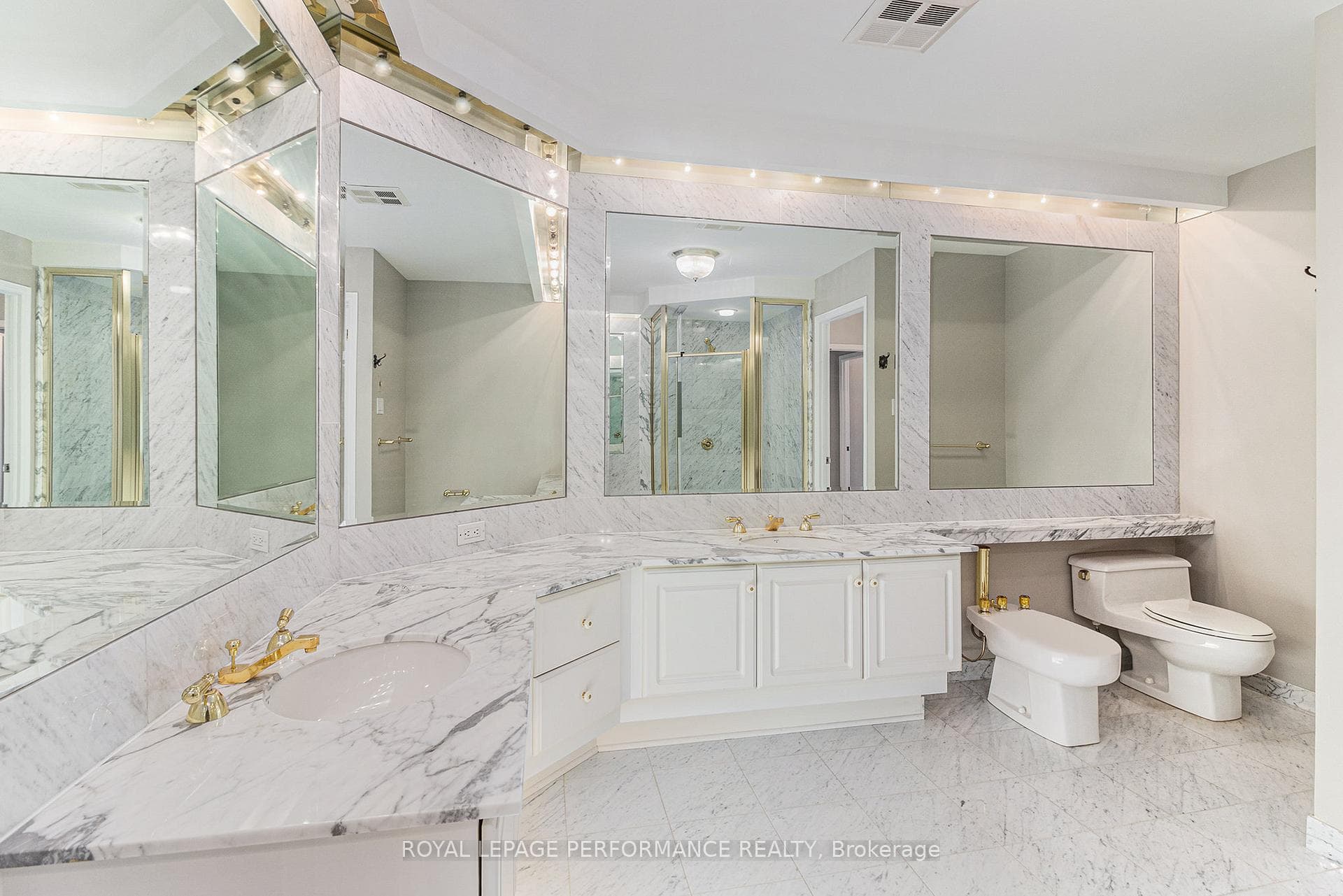 1480 Riverside Drive Unit 301 photo 30