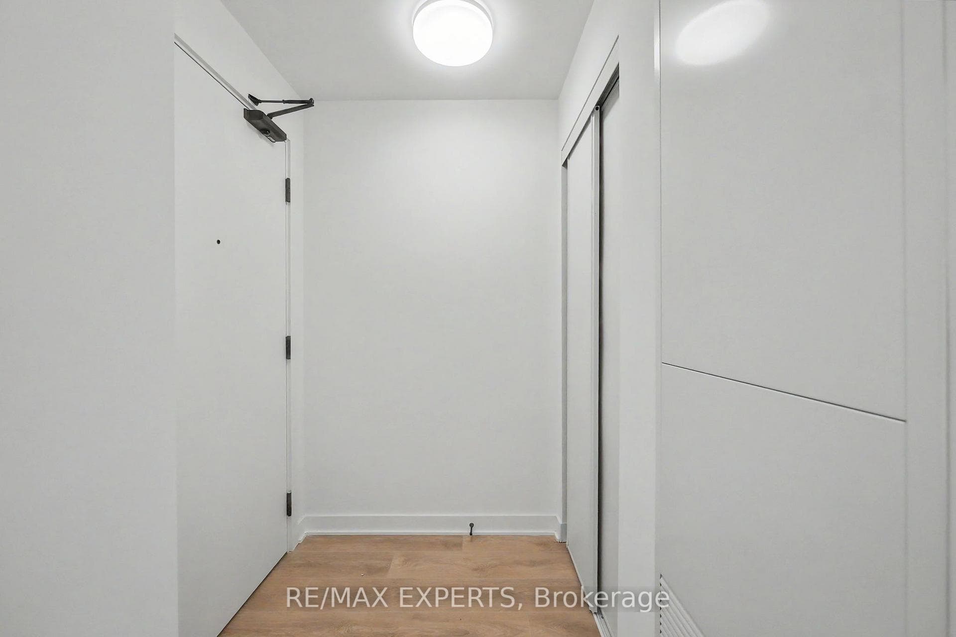 1185 Dupont Street Unit 1306 photo 6