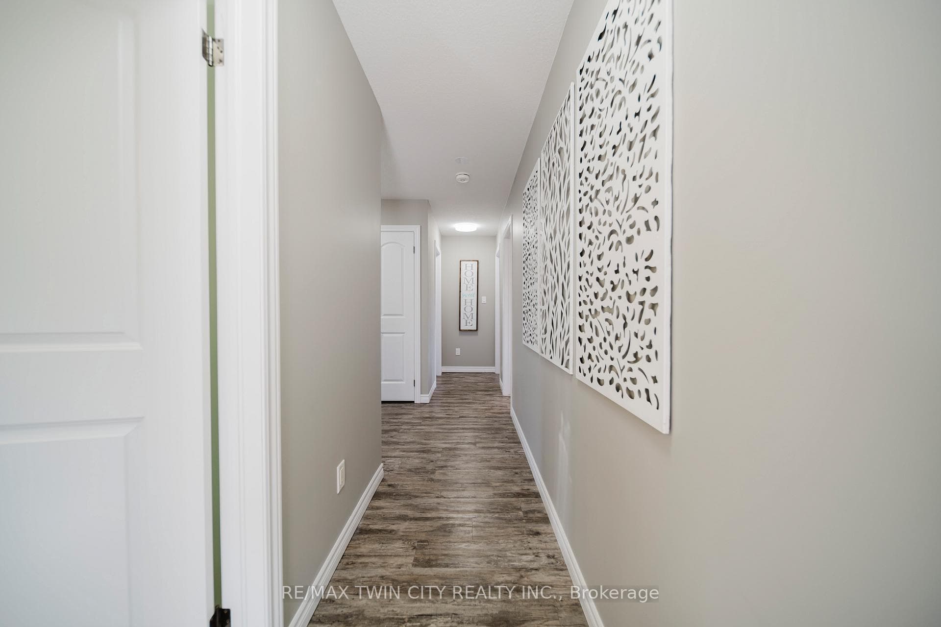 597 Sundew Drive photo 22