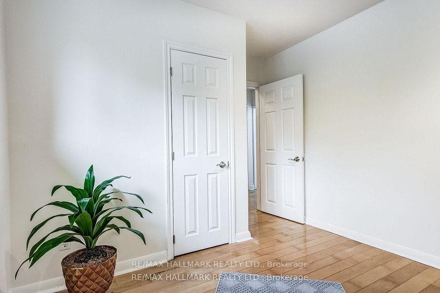 51 Aurora Heights Drive photo 18