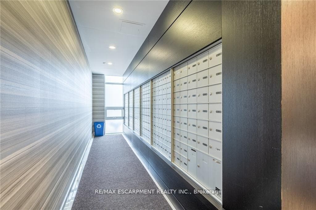 101 Shoreview Place Unit 312 photo 5