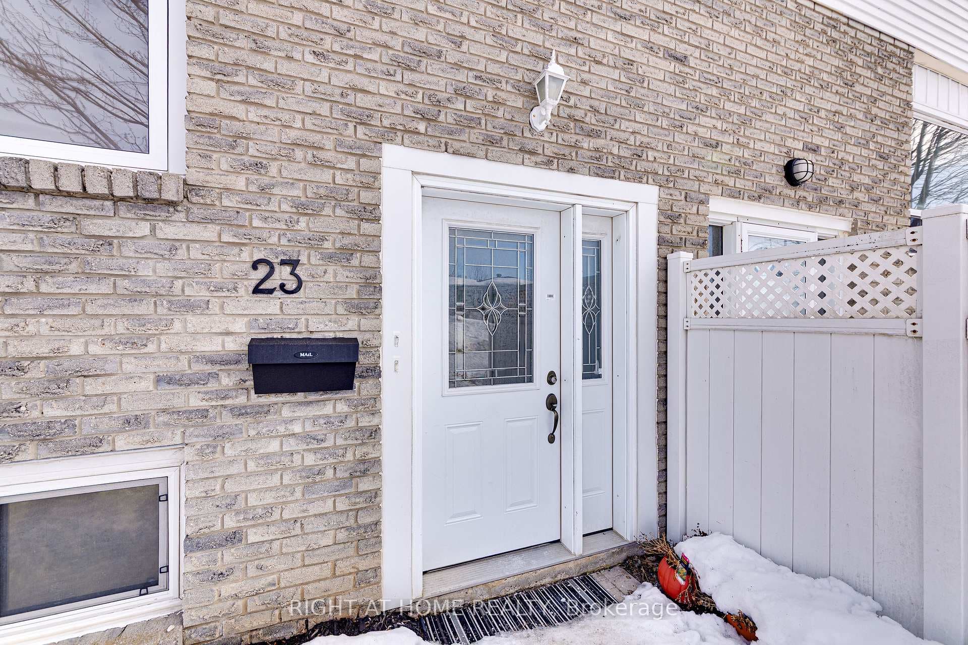 23 Carlton Road photo 2