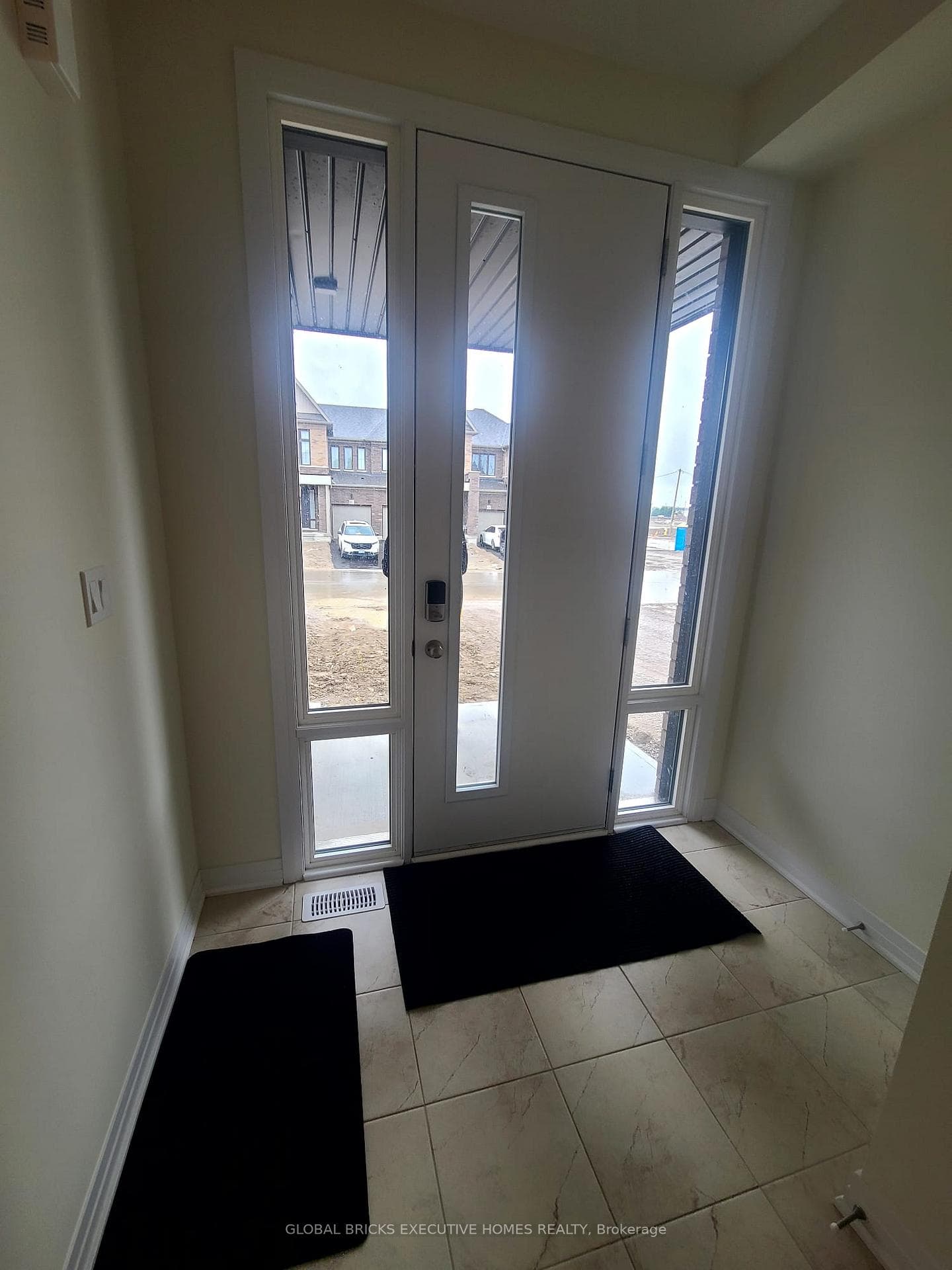11 Poett Avenue photo 26
