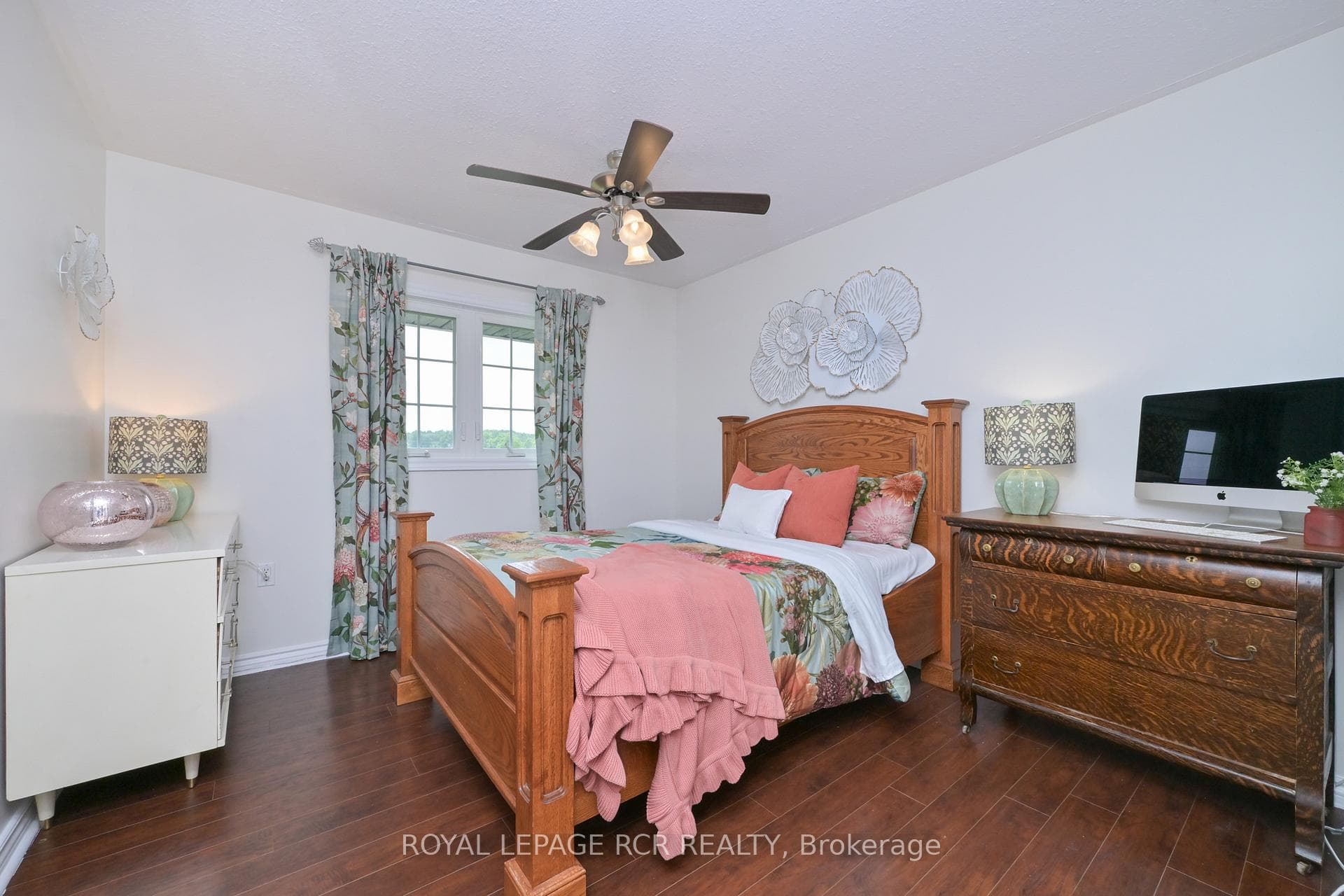 5233 TRAFALGAR Road photo 20