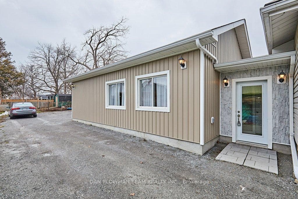309 Elgin Street photo 27