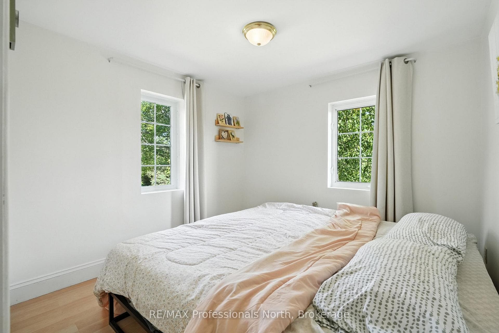 905 Starratt Road photo 19