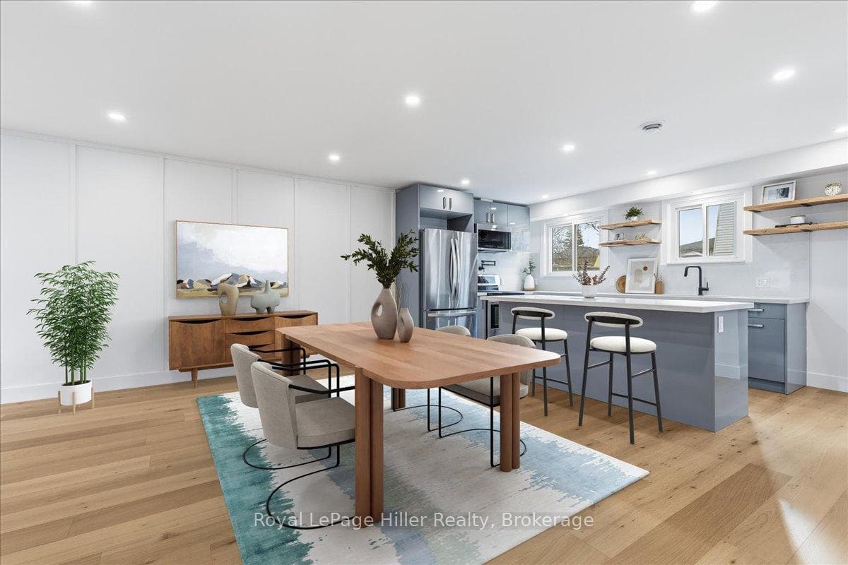 Virtually Staged Image (unstaged image in gallery)