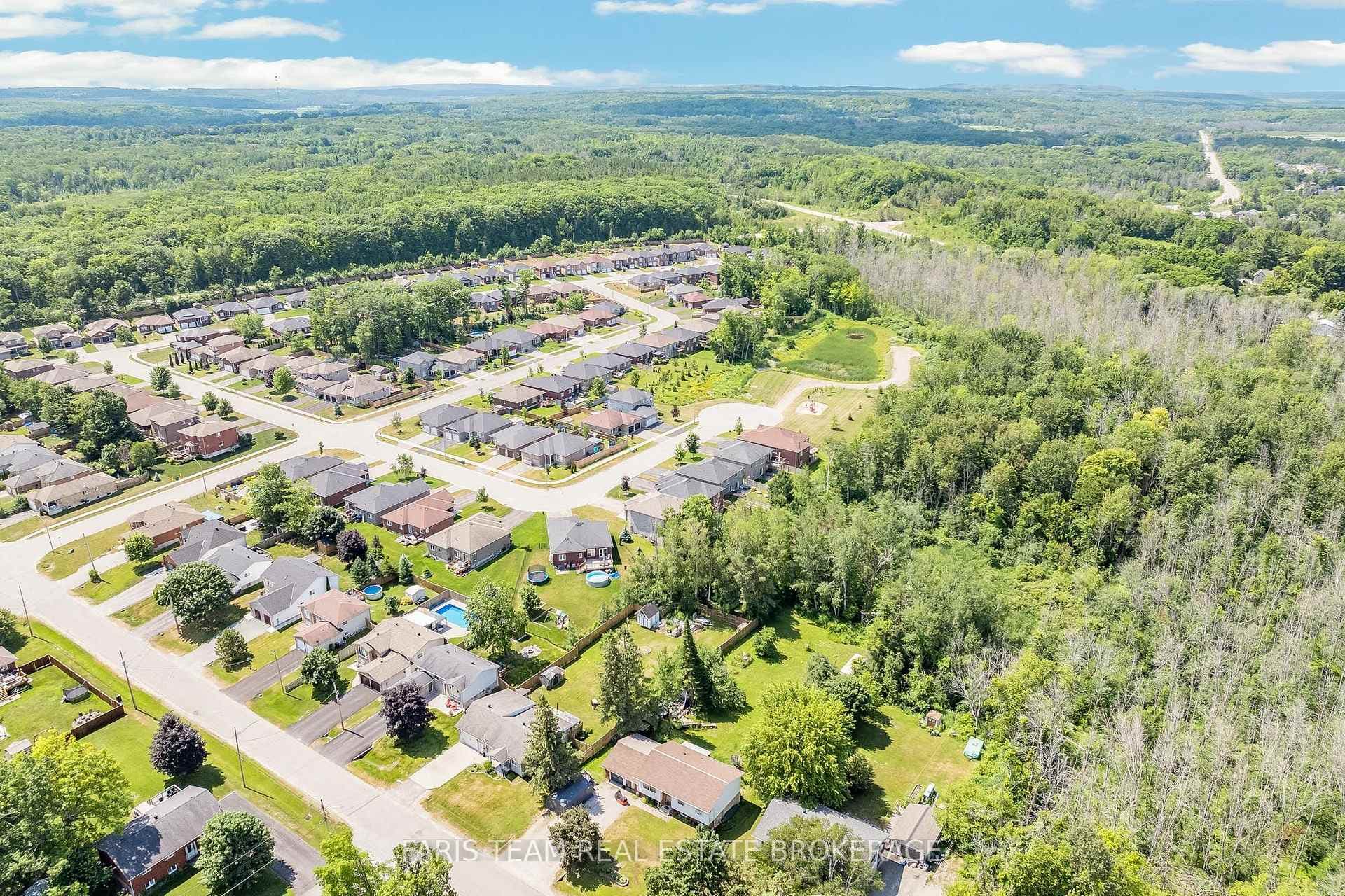 33 Sheppard Drive photo 49