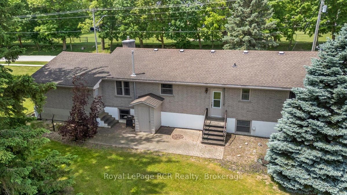 744 Arthur Street photo 36