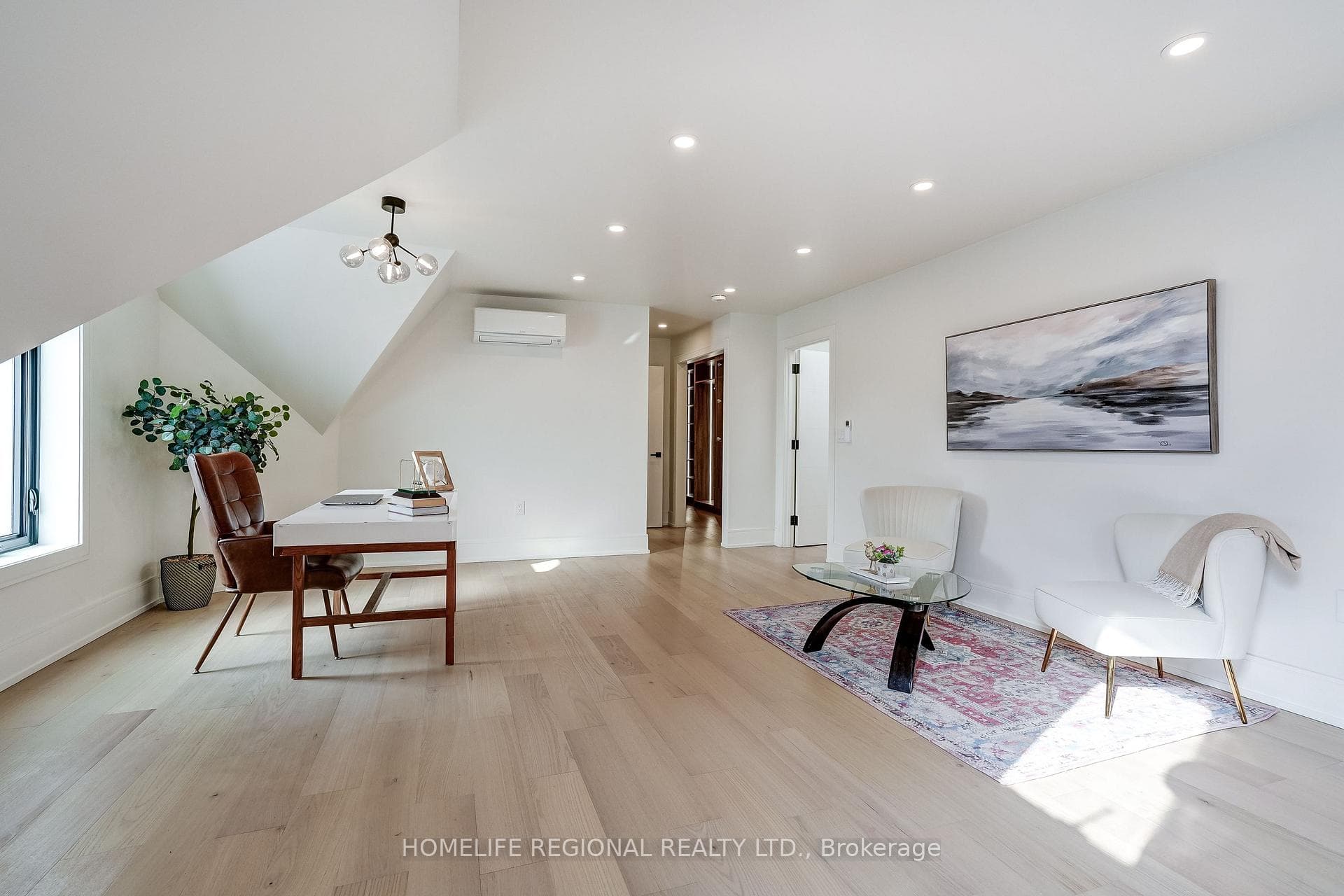 12 Macdonell Avenue photo 25