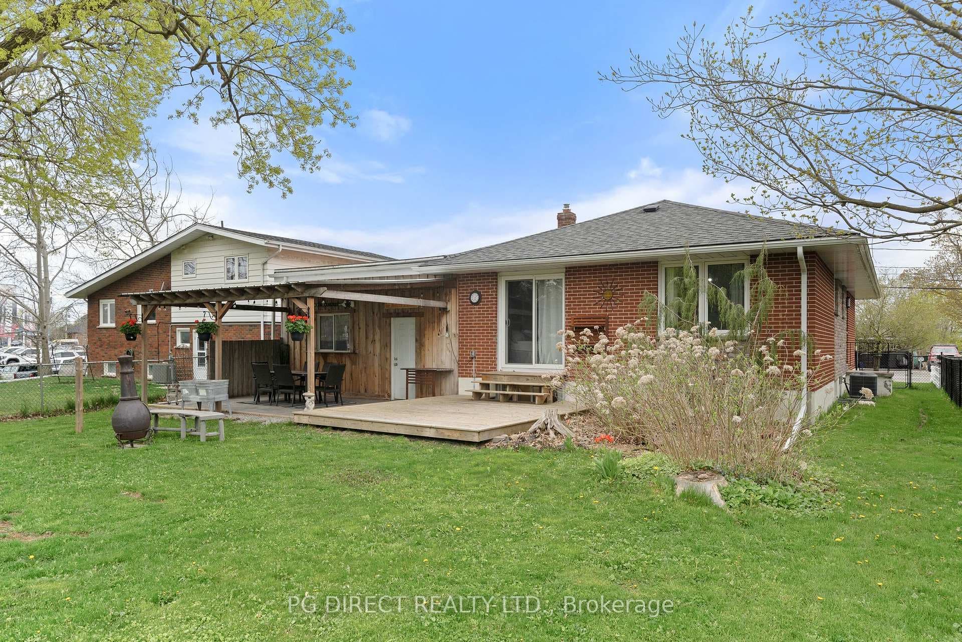 131 Elgin Street photo 3