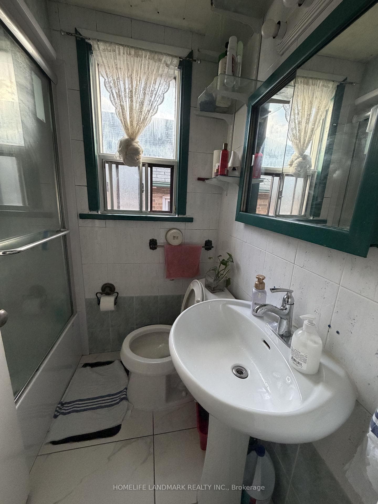 131 Cameron Avenue photo 6