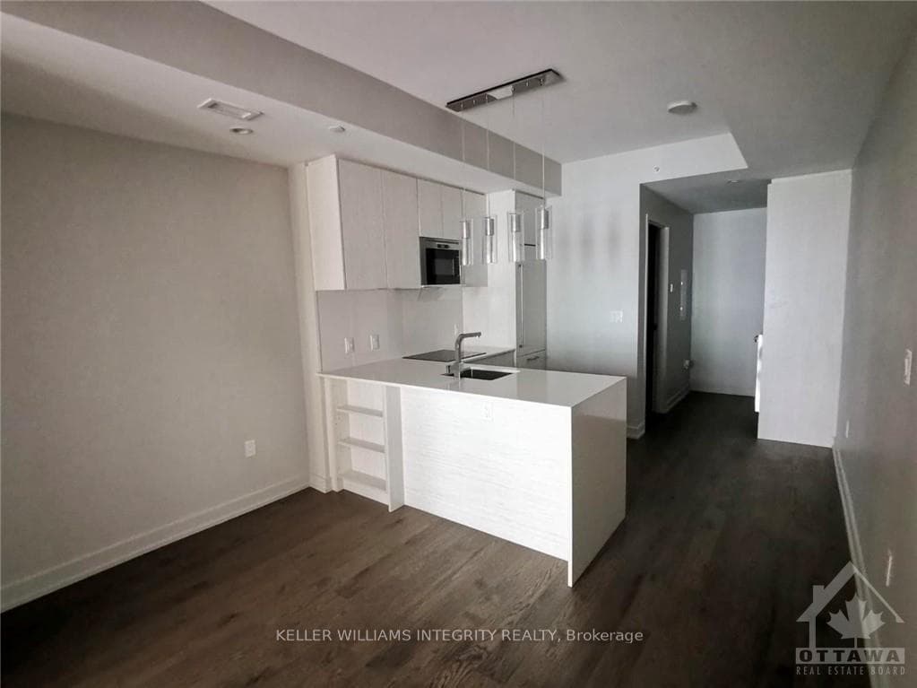 101 QUEEN Street Unit 803 photo 7