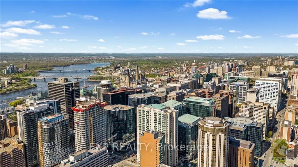 445 LAURIER Avenue Unit 303 photo 31
