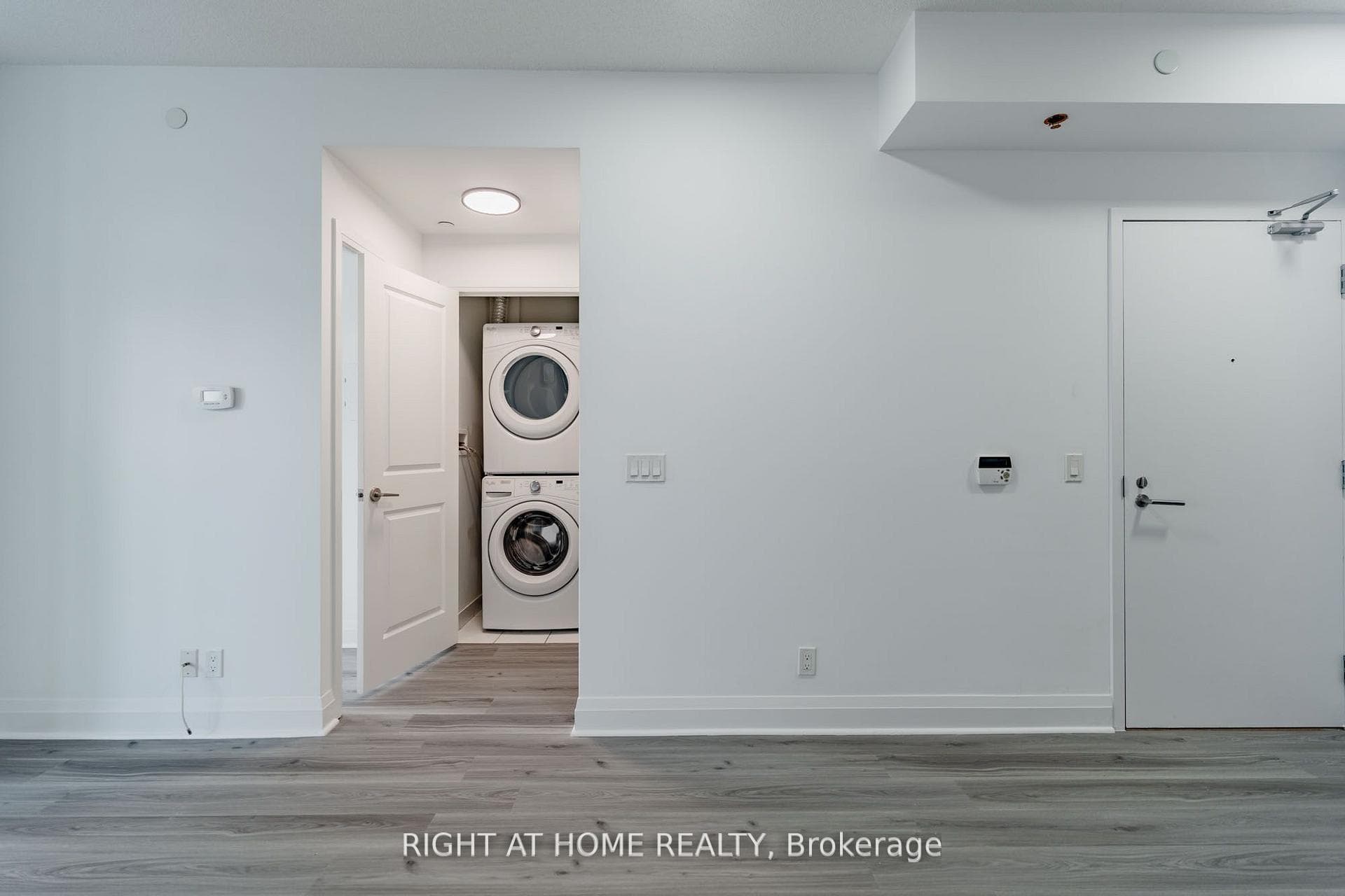 15 Zorra Street Unit 901 photo 24