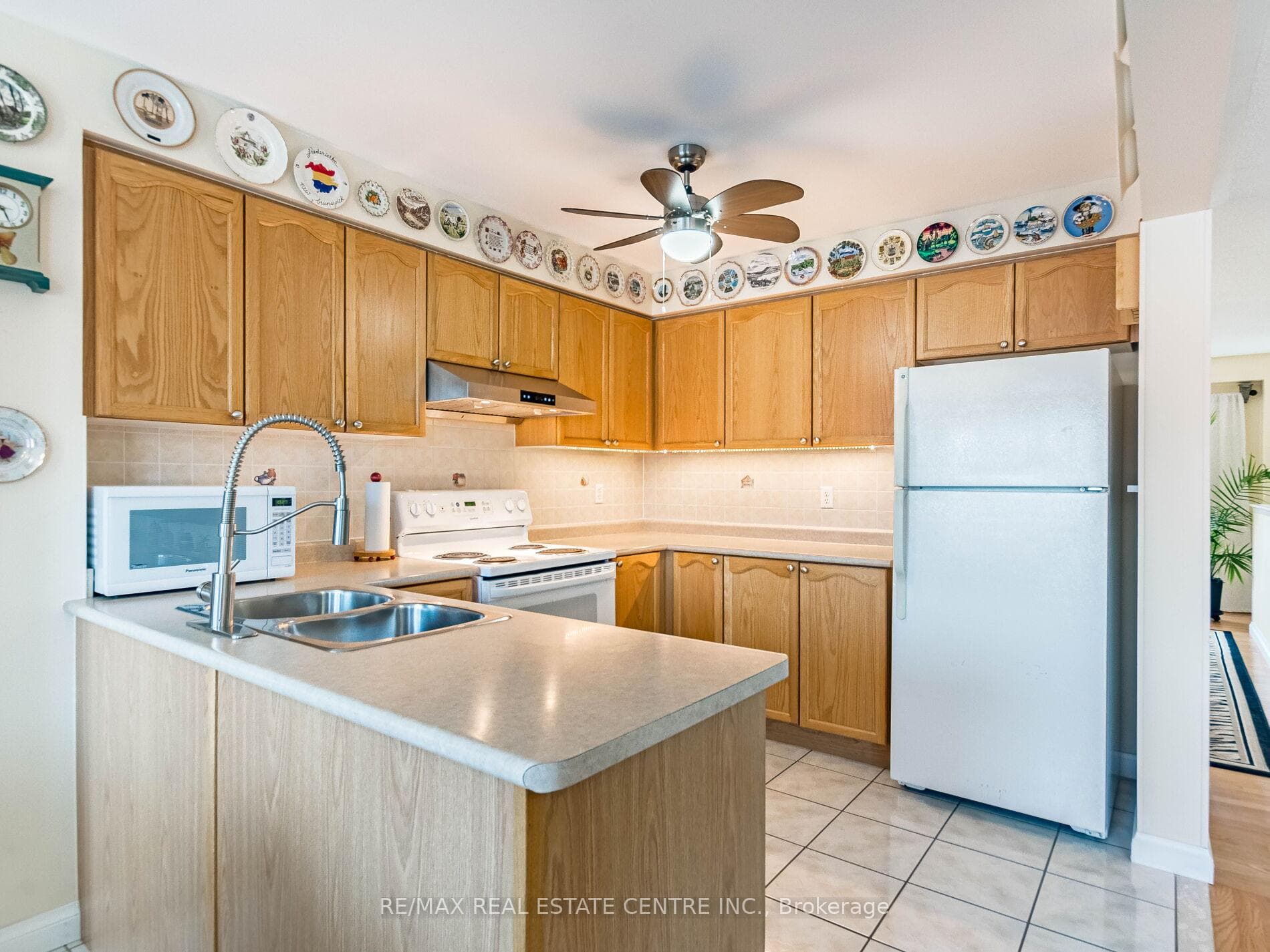 Custom backsplash
