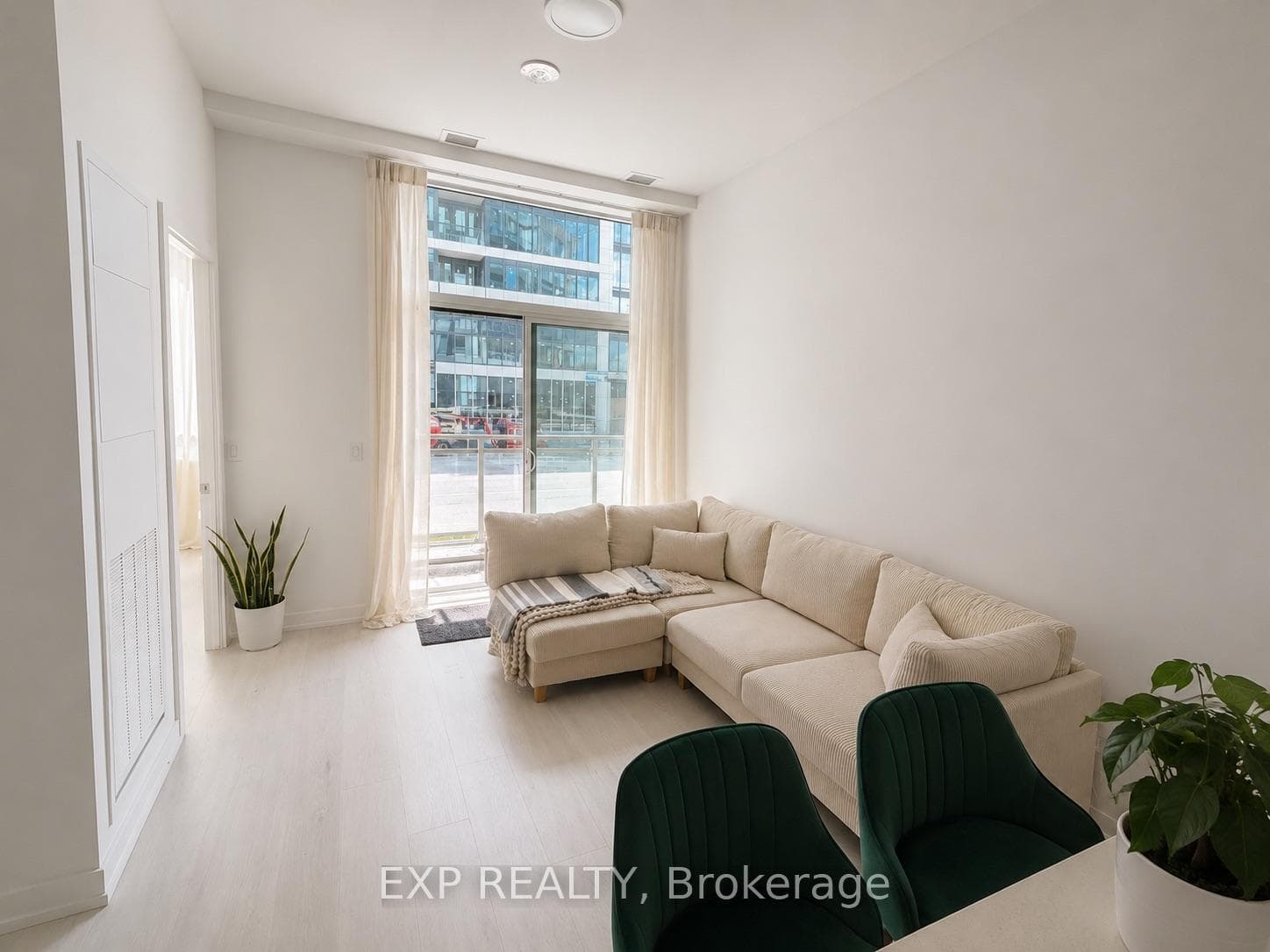 2501 Saw Whet Boulevard Unit 121 photo 5