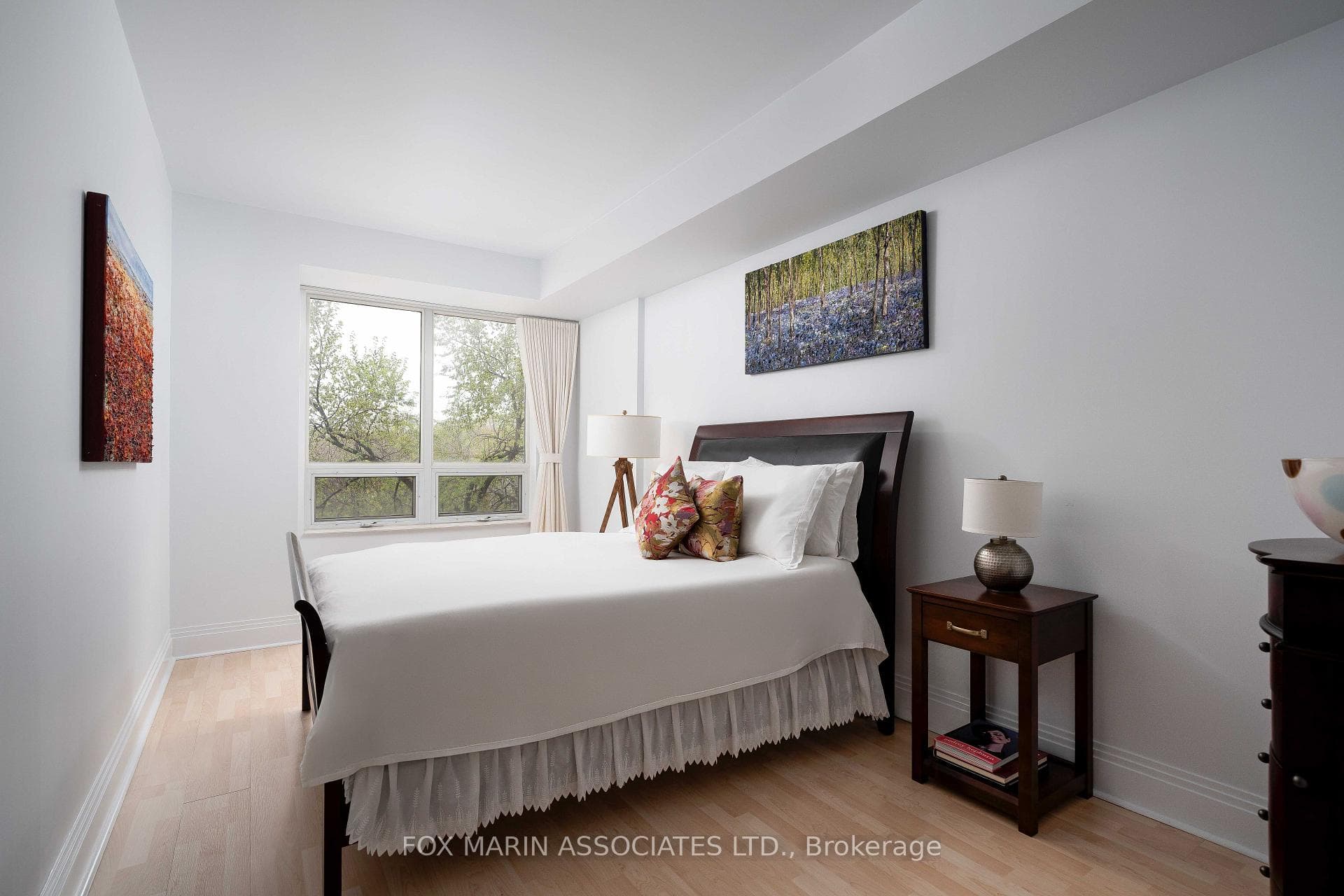 99 Avenue Road Unit 506 photo 19