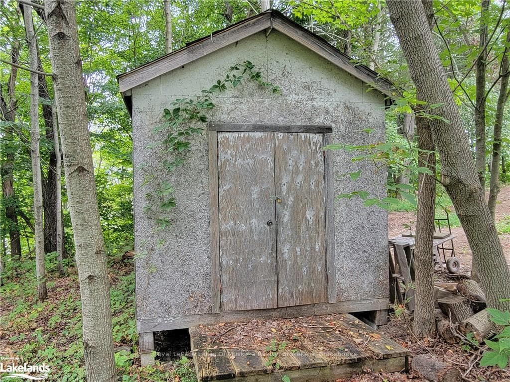 111 SHIER Street photo 6