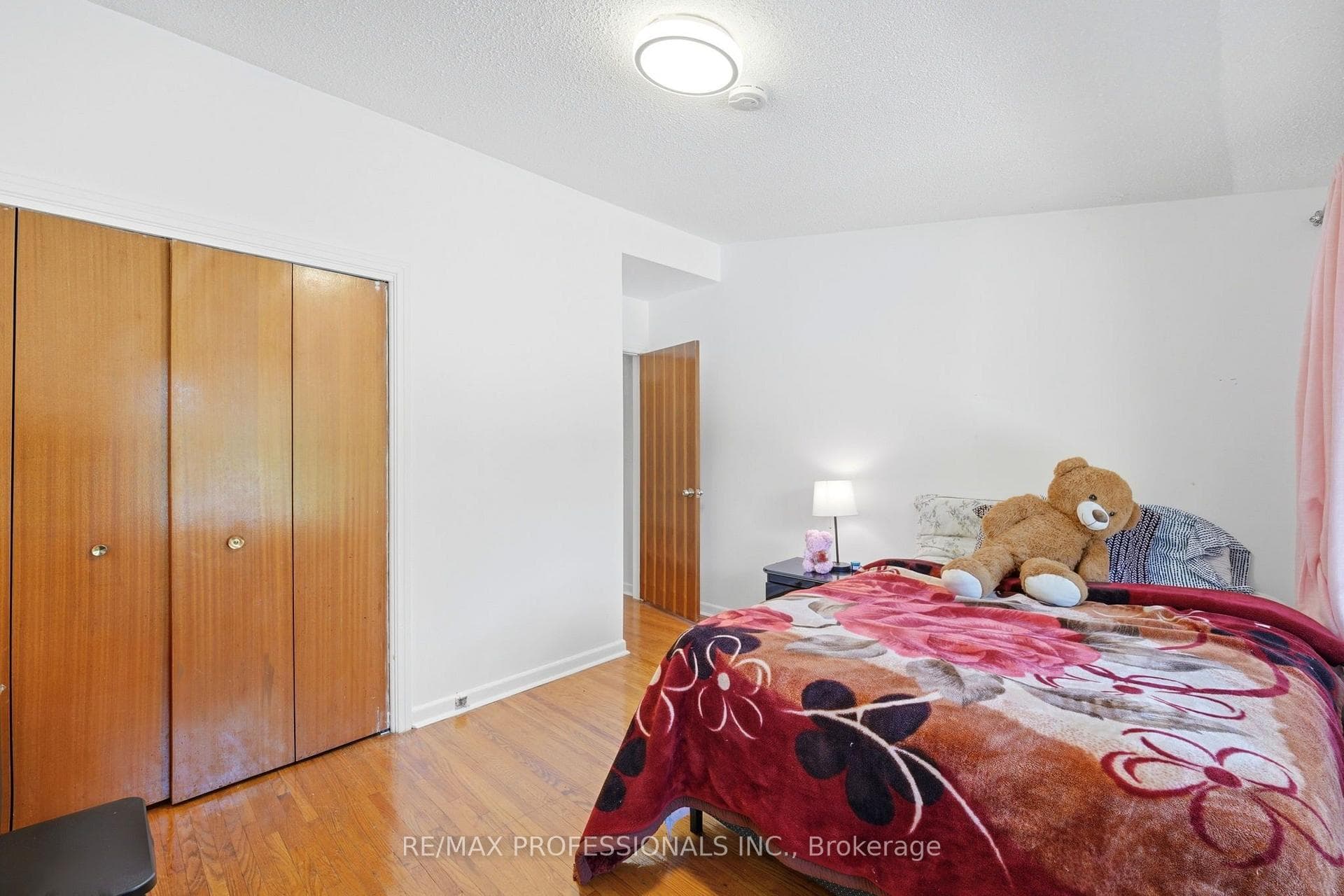 48 Three Valleys Drive Unit 12 photo 19