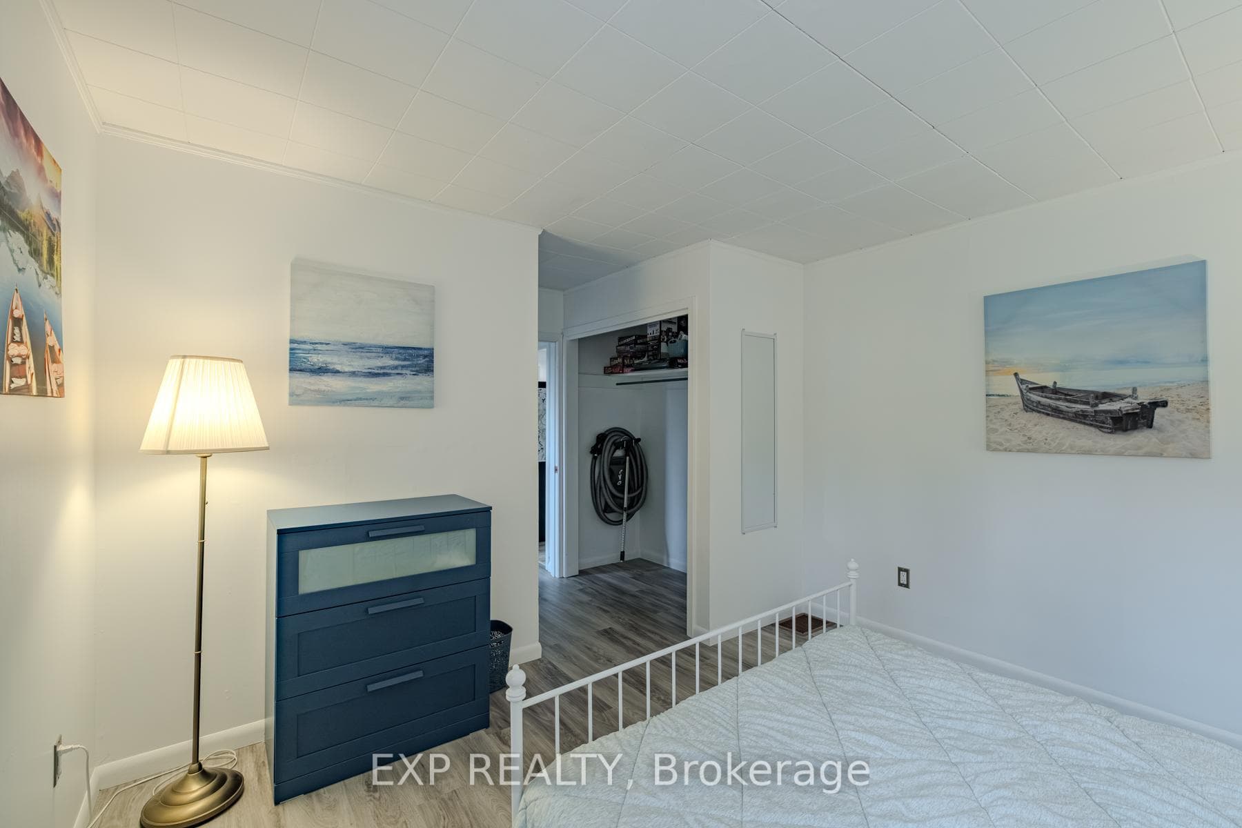 15 Park Lane Crescent photo 24