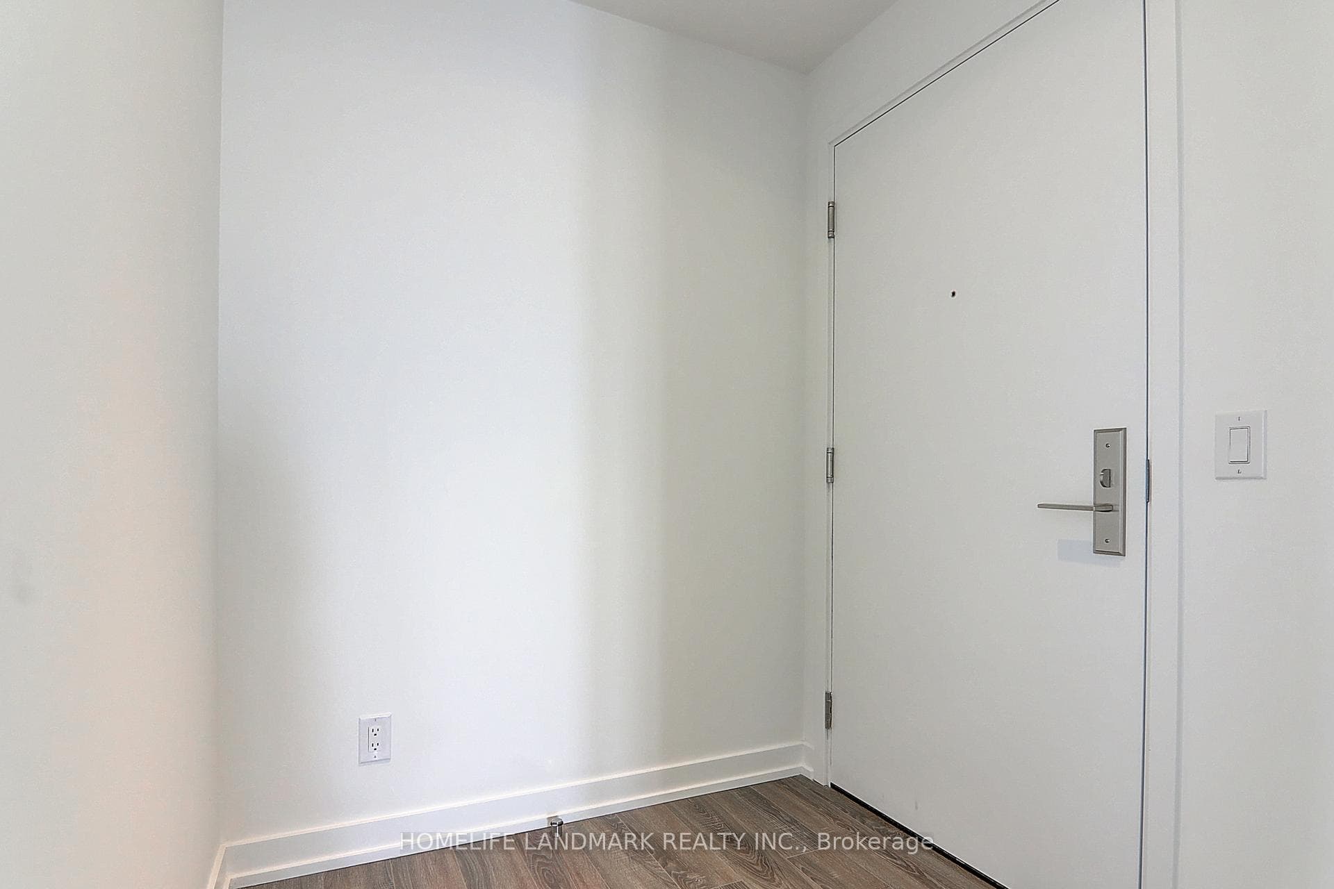 20 Edward Street Unit 2715 photo 3