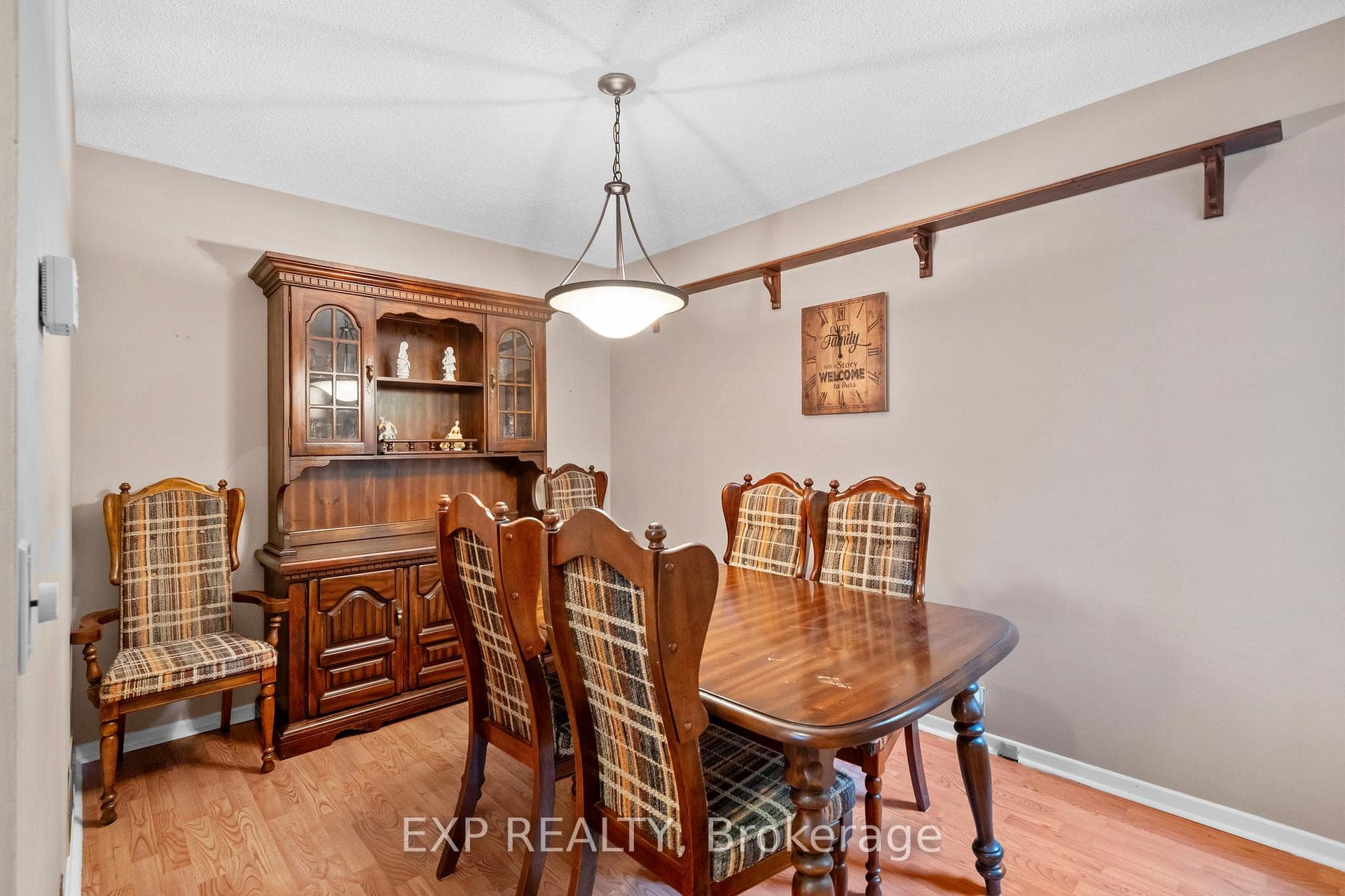 97 Mercer Crescent photo 7