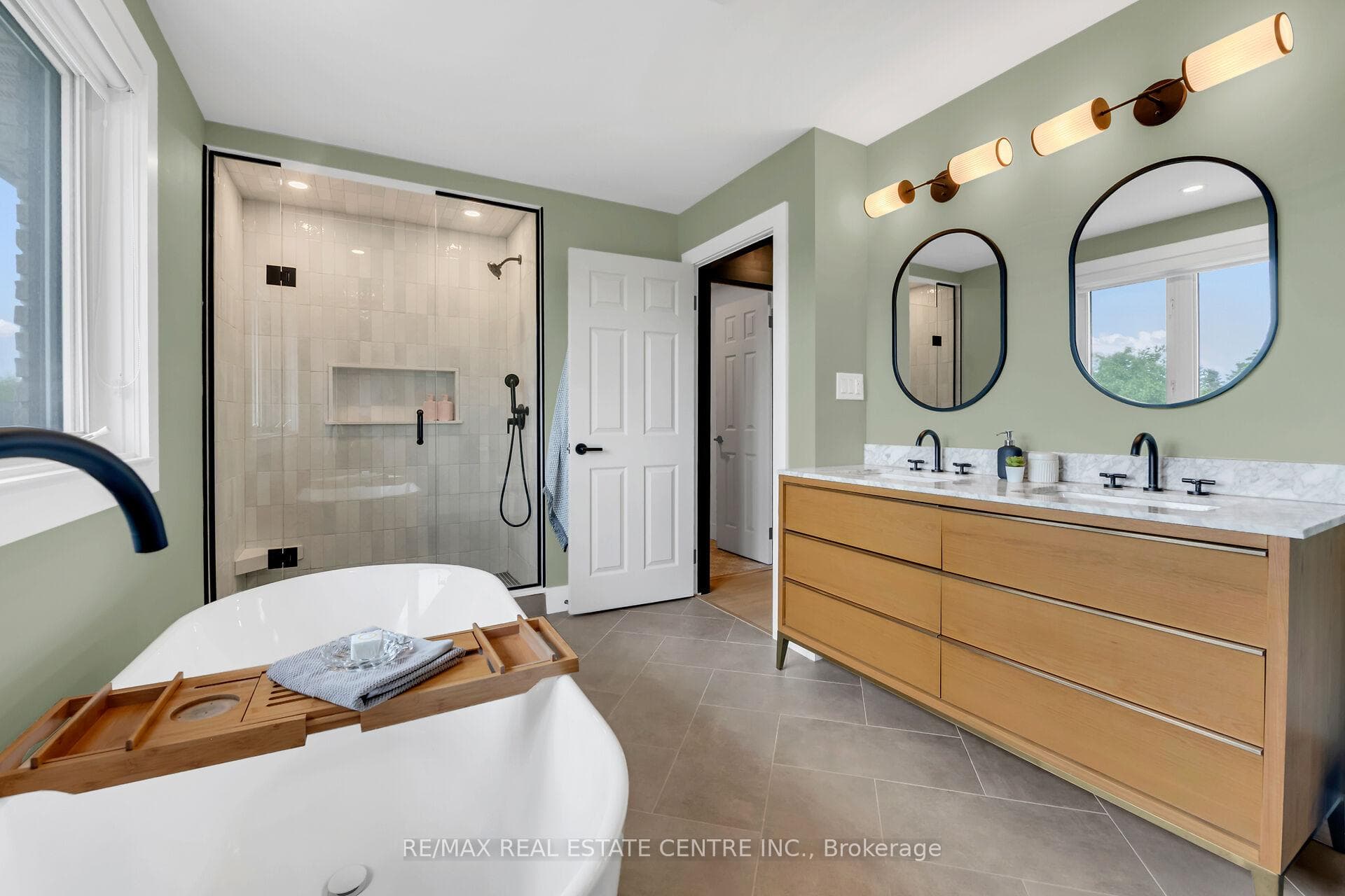 217 Jones Road photo 27