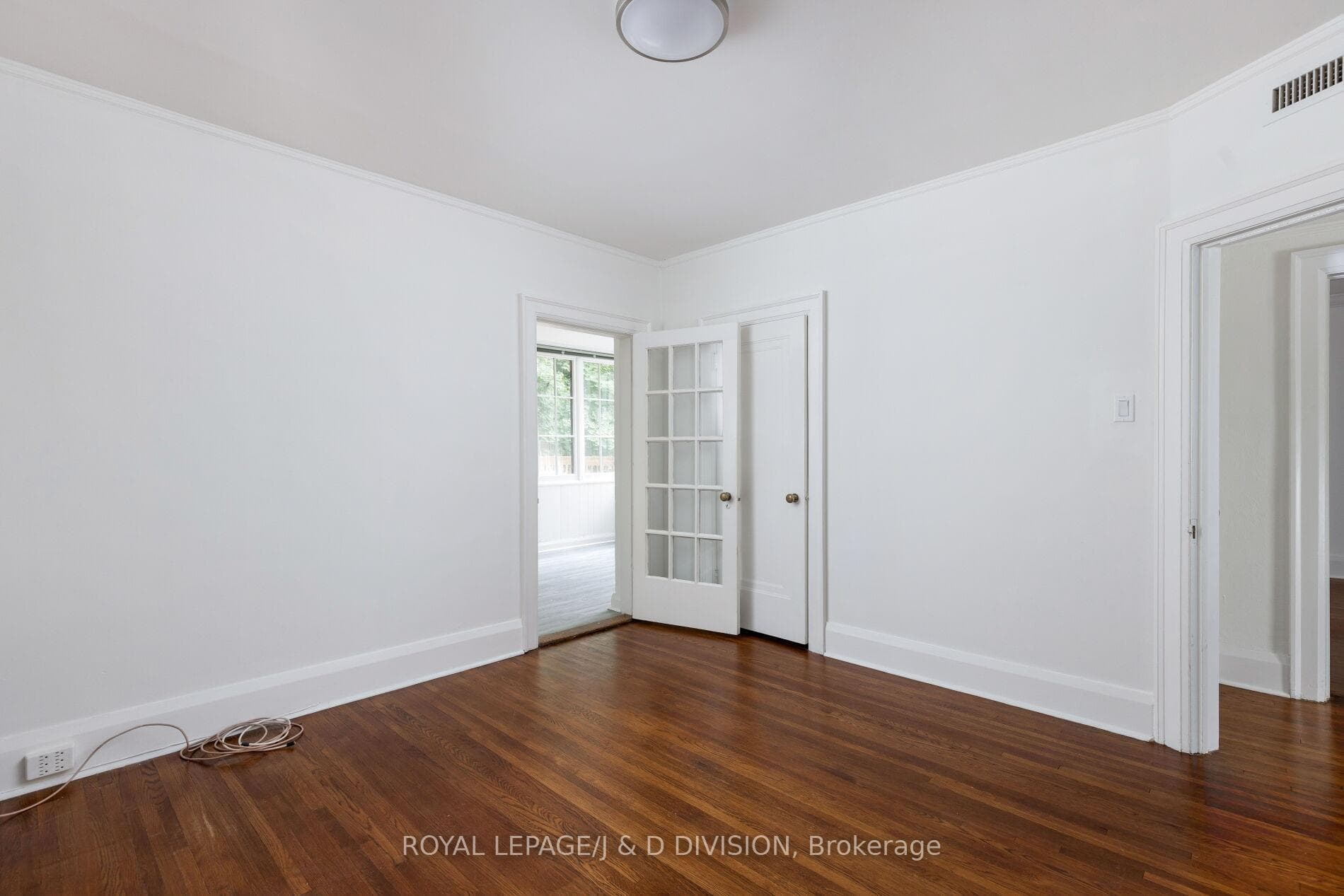 479 Oriole Parkway photo 27