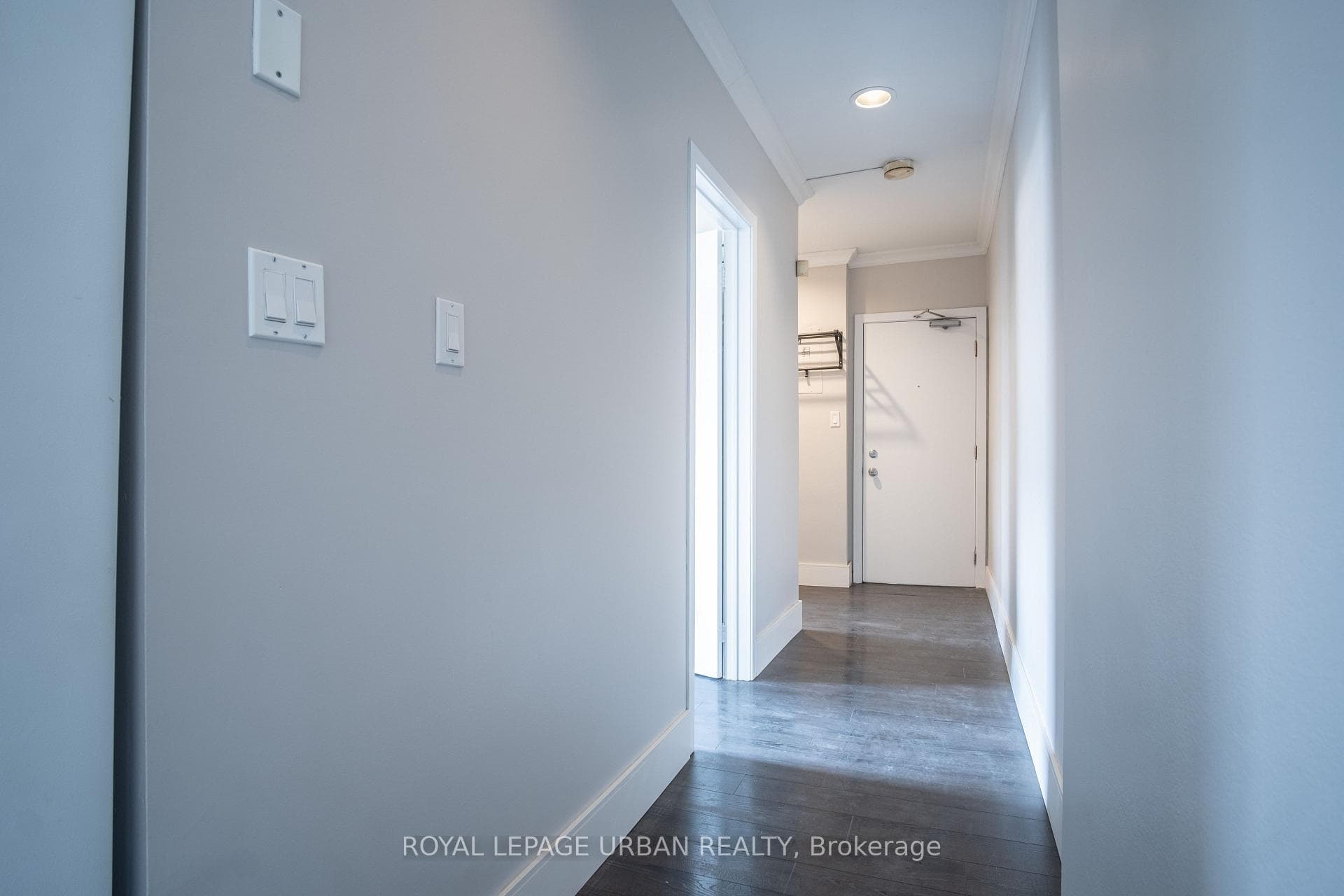 636 Danforth Avenue Unit 2 photo 15