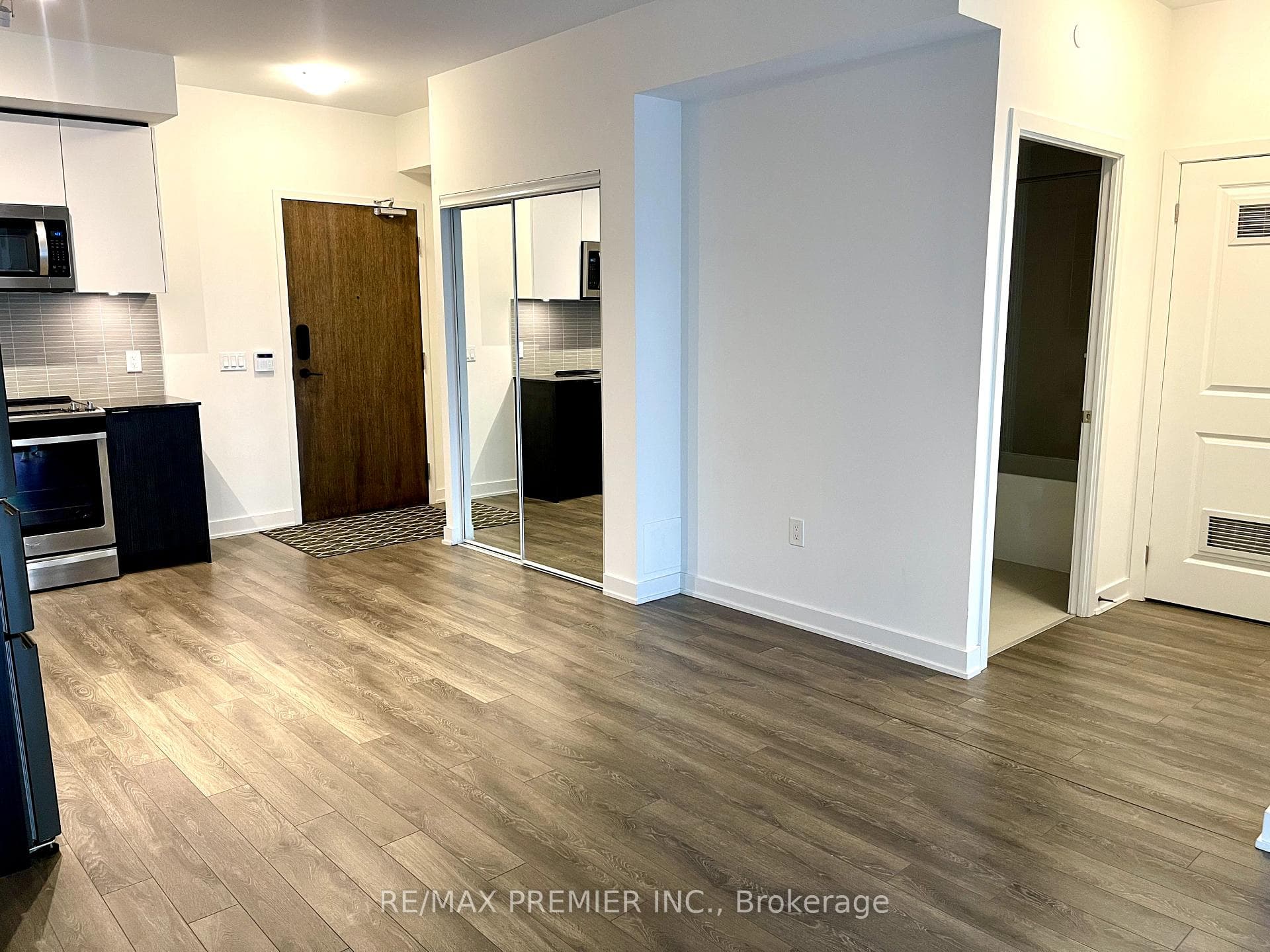 100 Eagle Rock Way Unit 810 photo 13