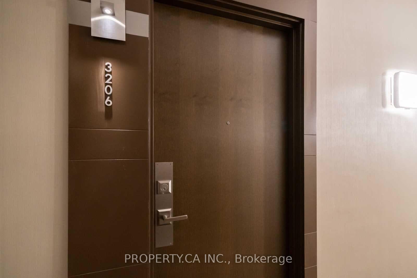 80 John Street Unit 3206 photo 2