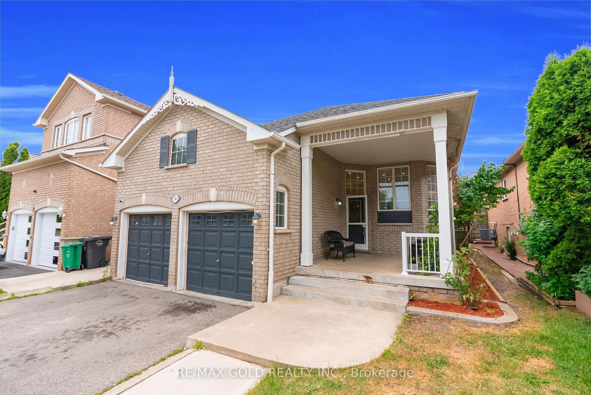 74 Fletchers Creek Boulevard photo 46