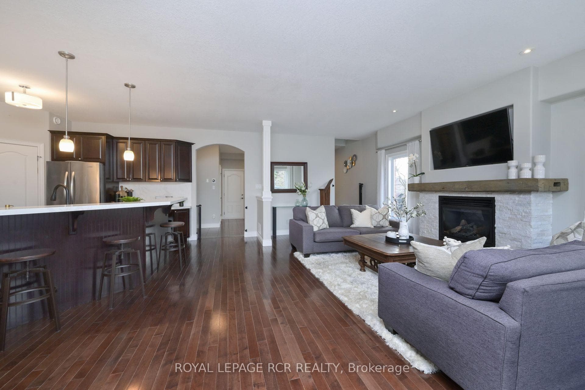 5 Dinnick Crescent photo 7