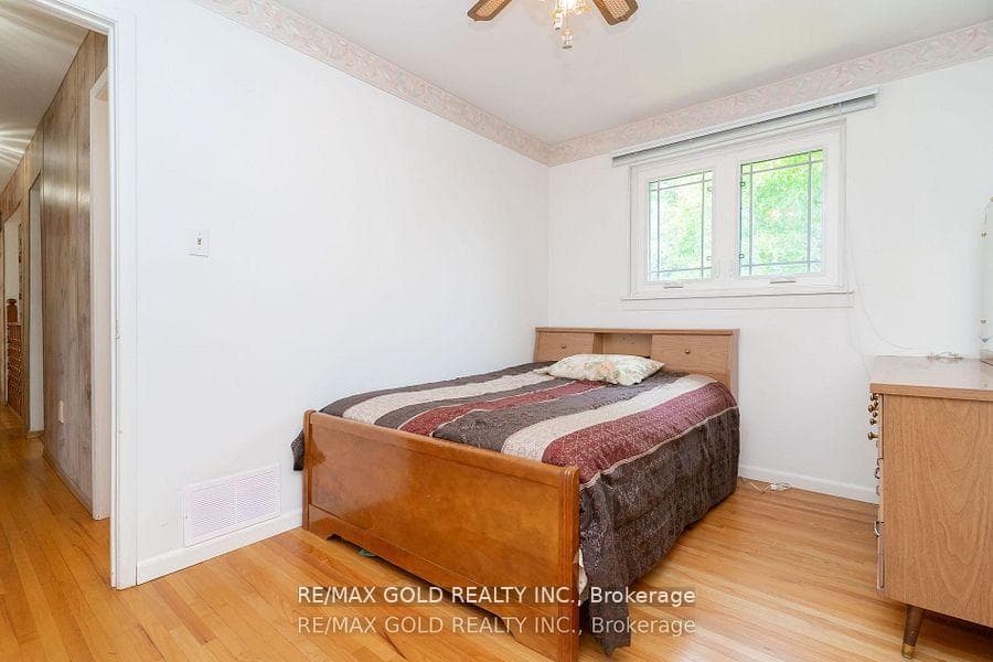 38 Duke Road photo 20