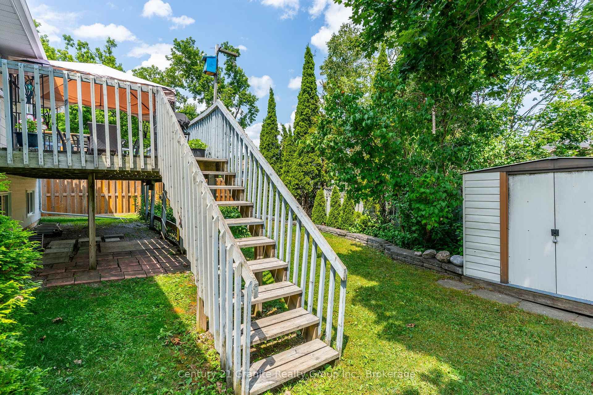 4 Birch Crescent photo 45